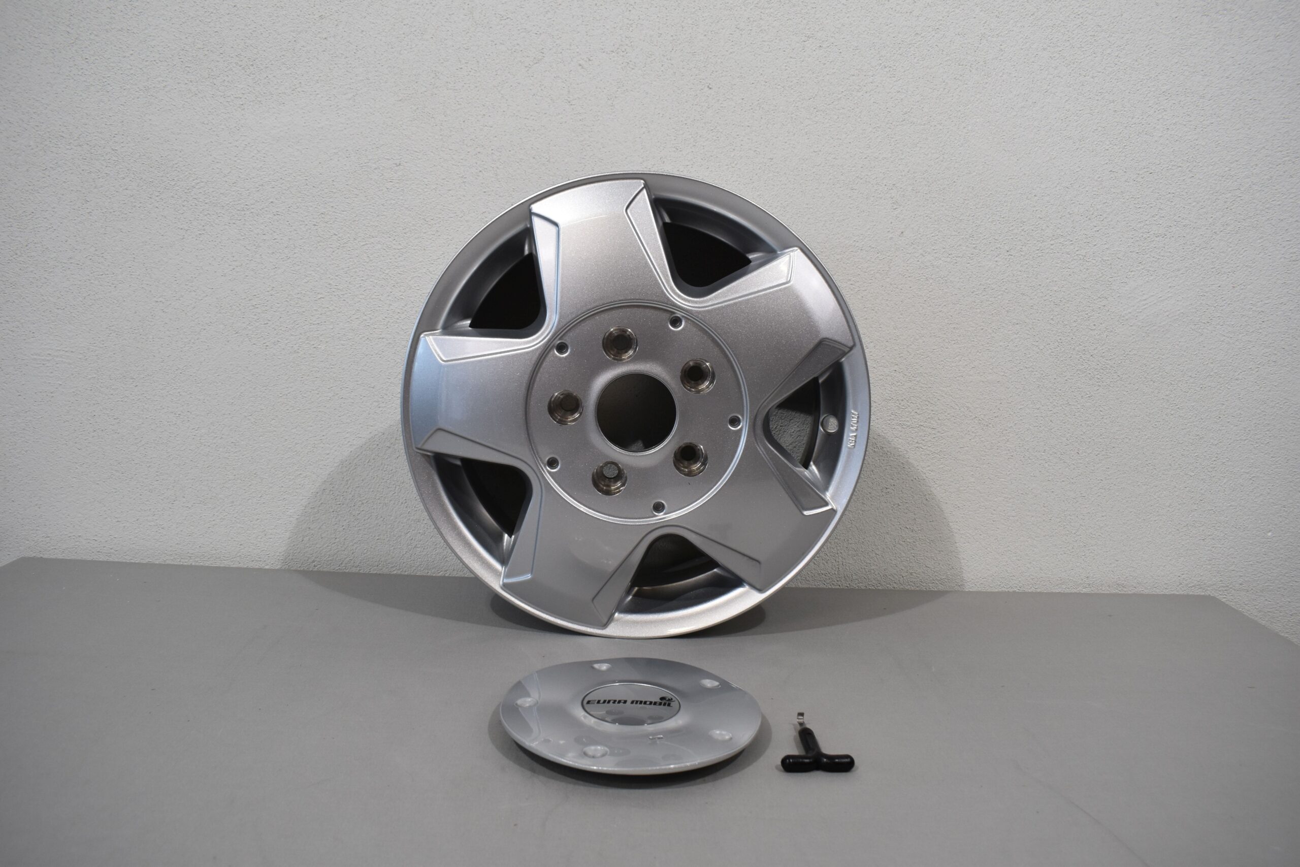 Eura Mobil Borbet 5 Loch Alu Felge 16 Zoll – Bild 9