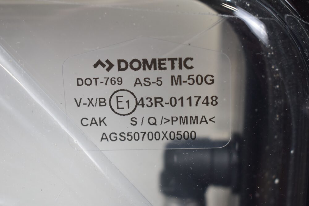 Dometic S4 Ausstellfenster mit Innenrahmen 700x500mm – Bild 4