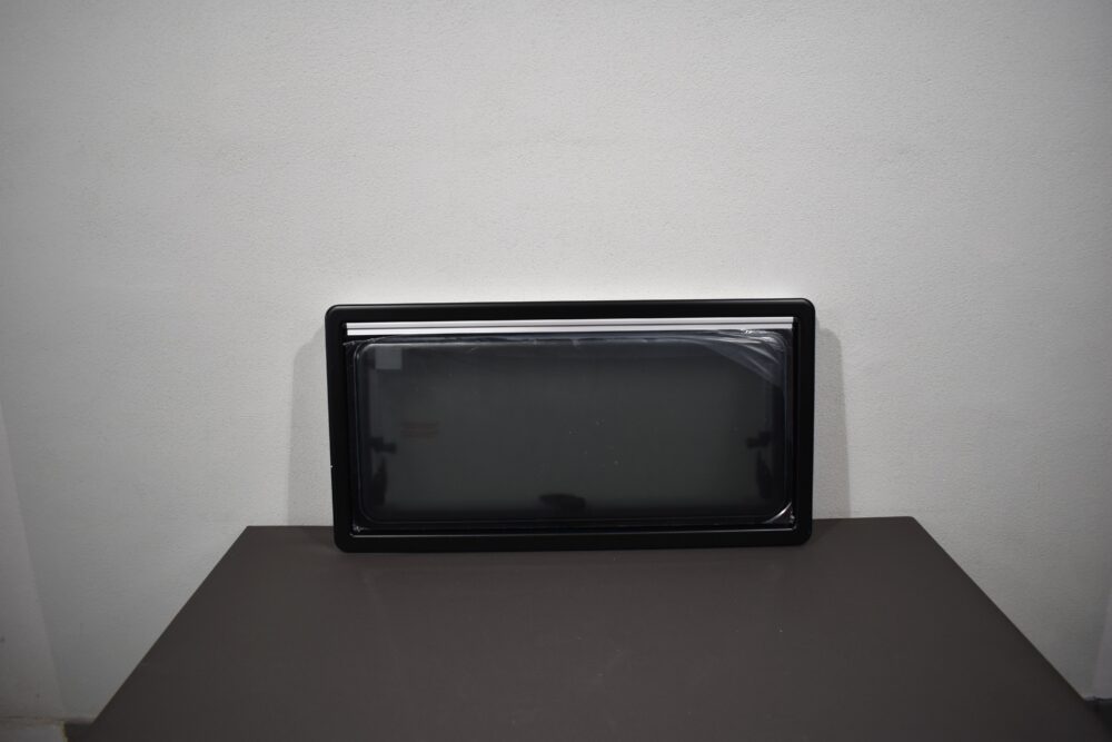 Carbest Ausstellfenster mit Innenrahmen 900x450mm