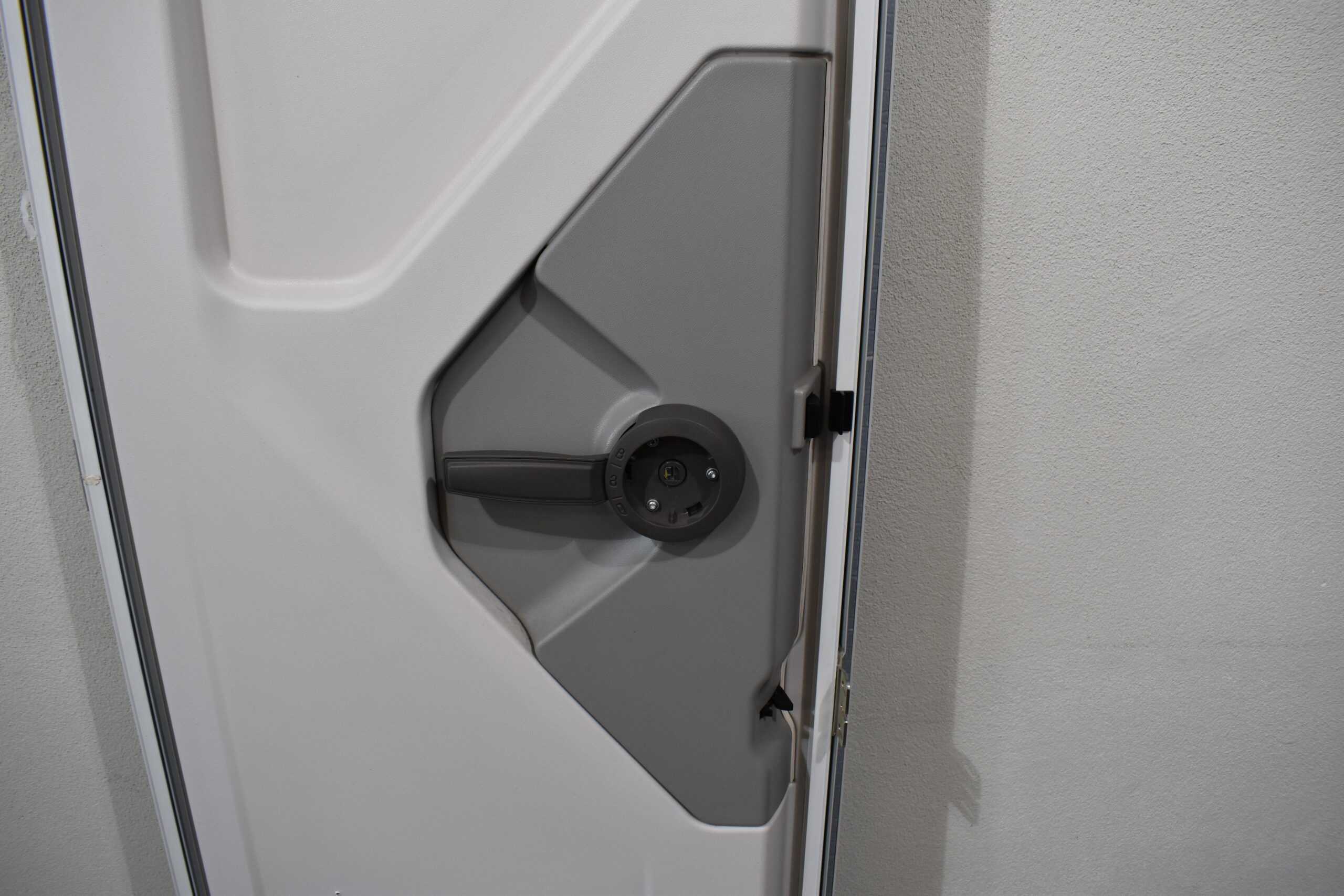 Aufbautür mit Rahmen; weiß / blau; 1970x625mm – Bild 12