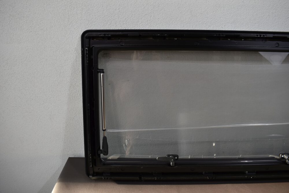 Dometic S4 Ausstellfenster mit Innenrahmen 1100x550mm – Bild 9