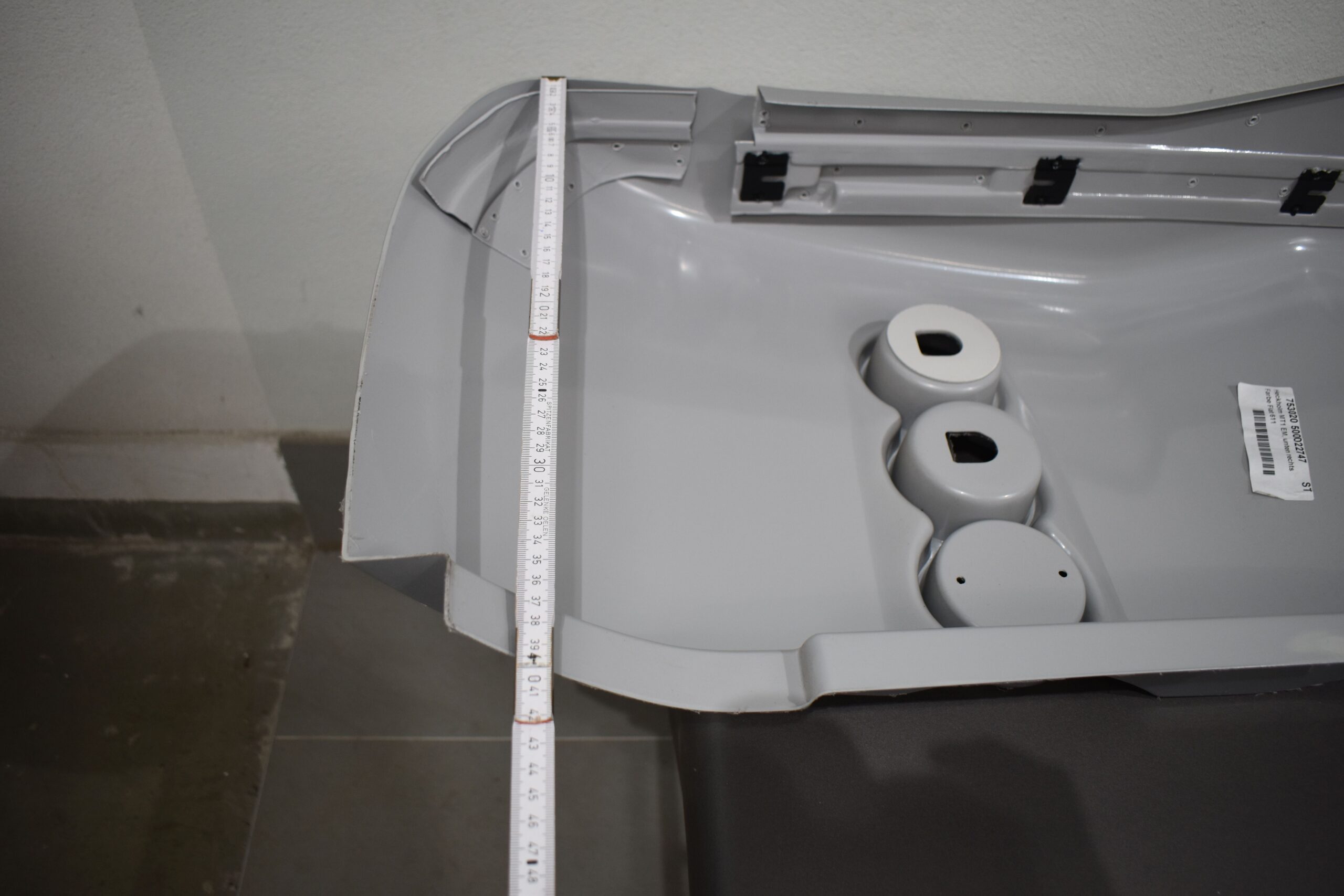 Eura Mobil Heckholm MT 1 unten rechts; 1730x395mm – Bild 16