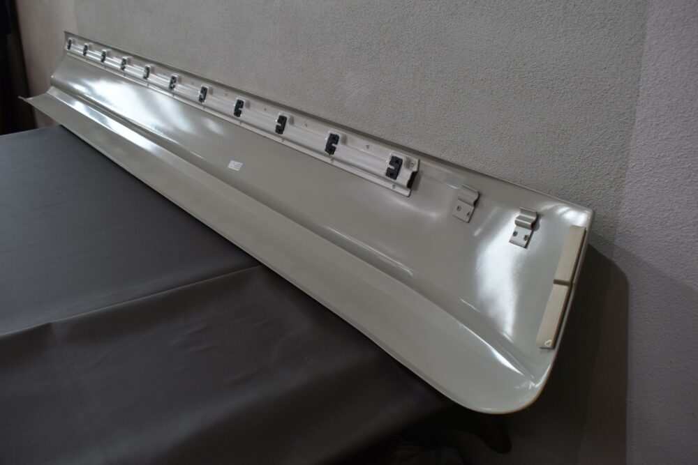Eura Mobil Verkleidungsteil 2610x330mm – Bild 12