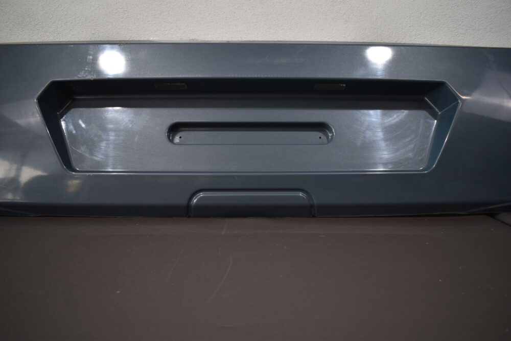Heckstoßstange Wohnmobil grau; 2260x415mm – Bild 4