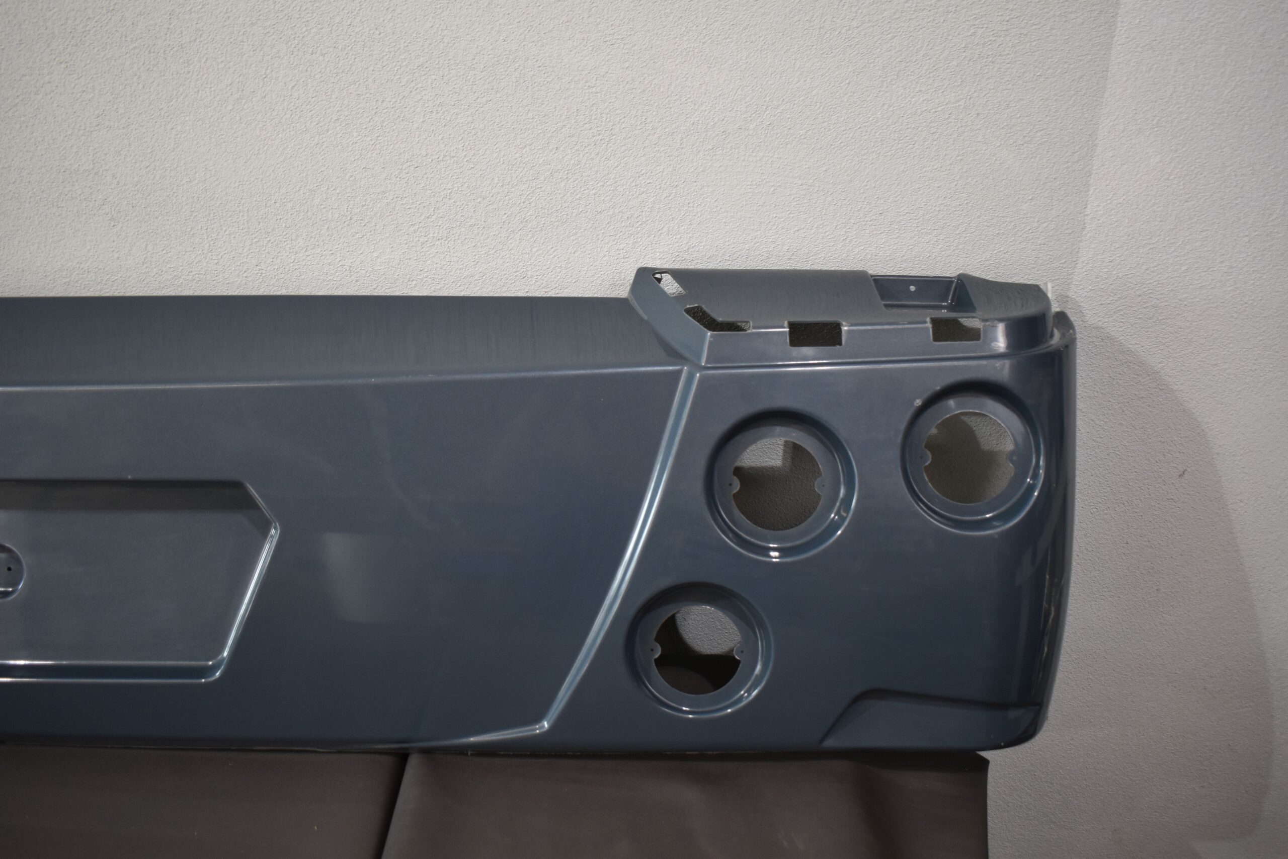 Heckstoßstange Wohnmobil grau; 2260x415mm – Bild 5