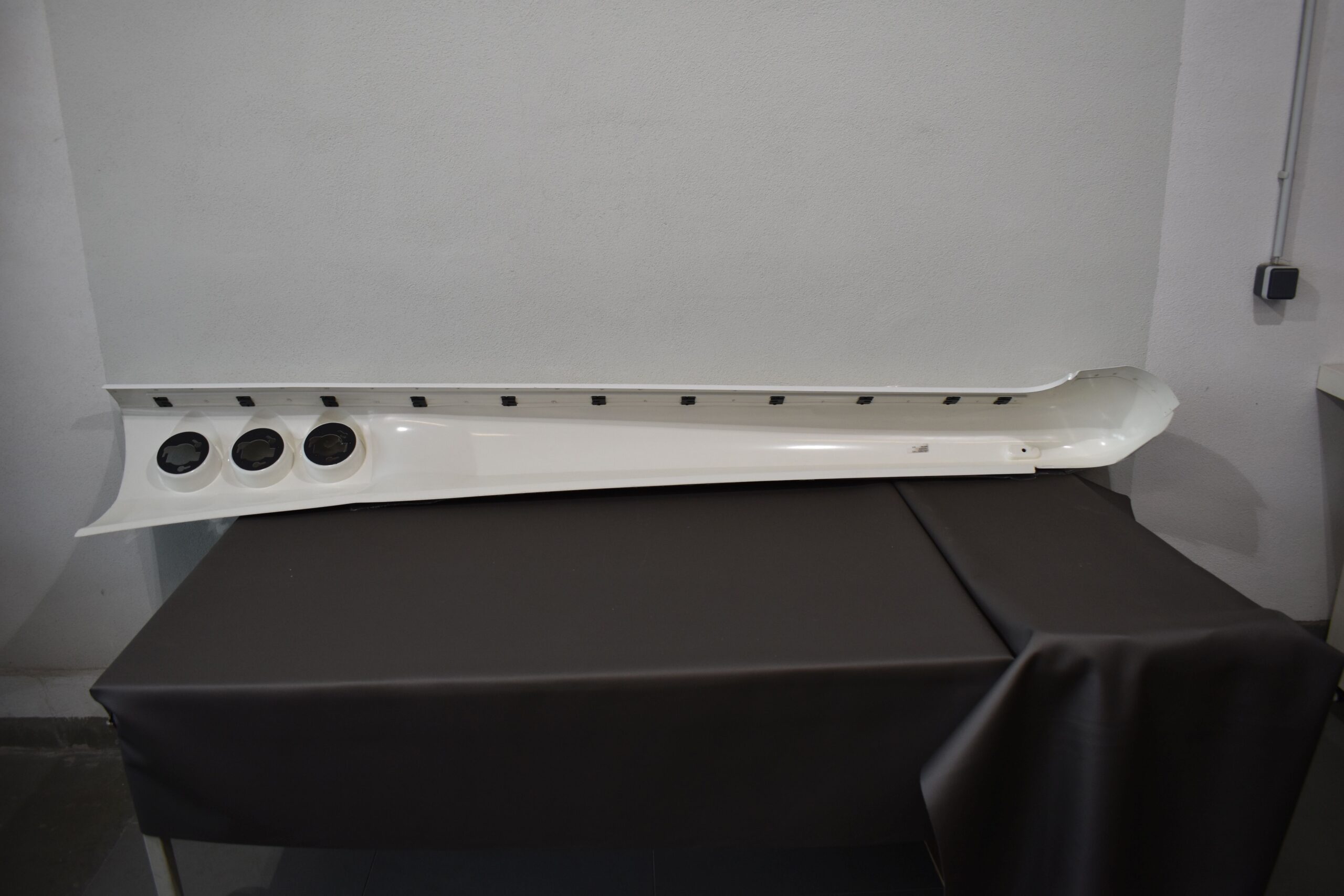 Eura Mobil Seitenverkleidung 2280x375mm – Bild 9