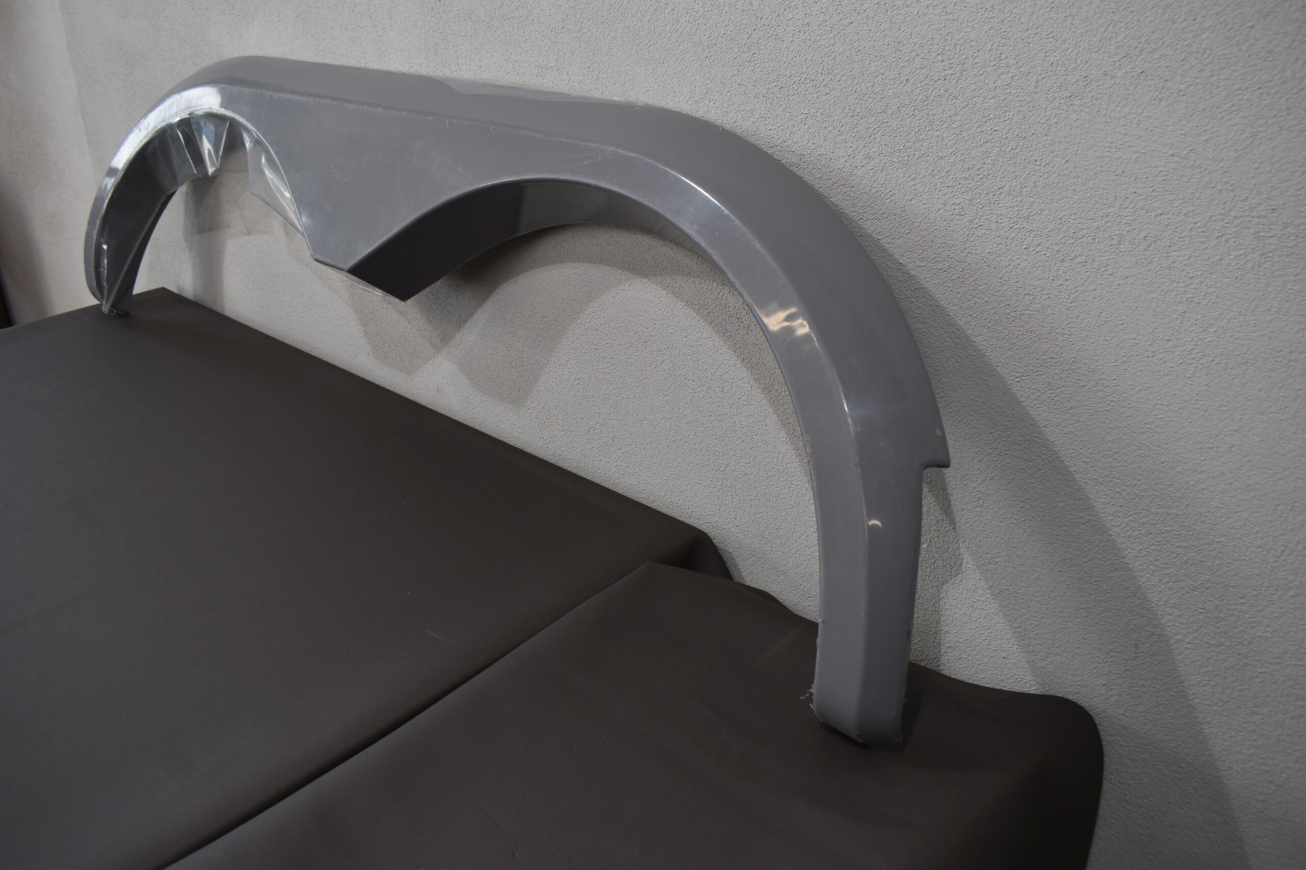 Niesmann und Bischoff Tandemachse Radlauf grau; 290x1710 – Bild 5