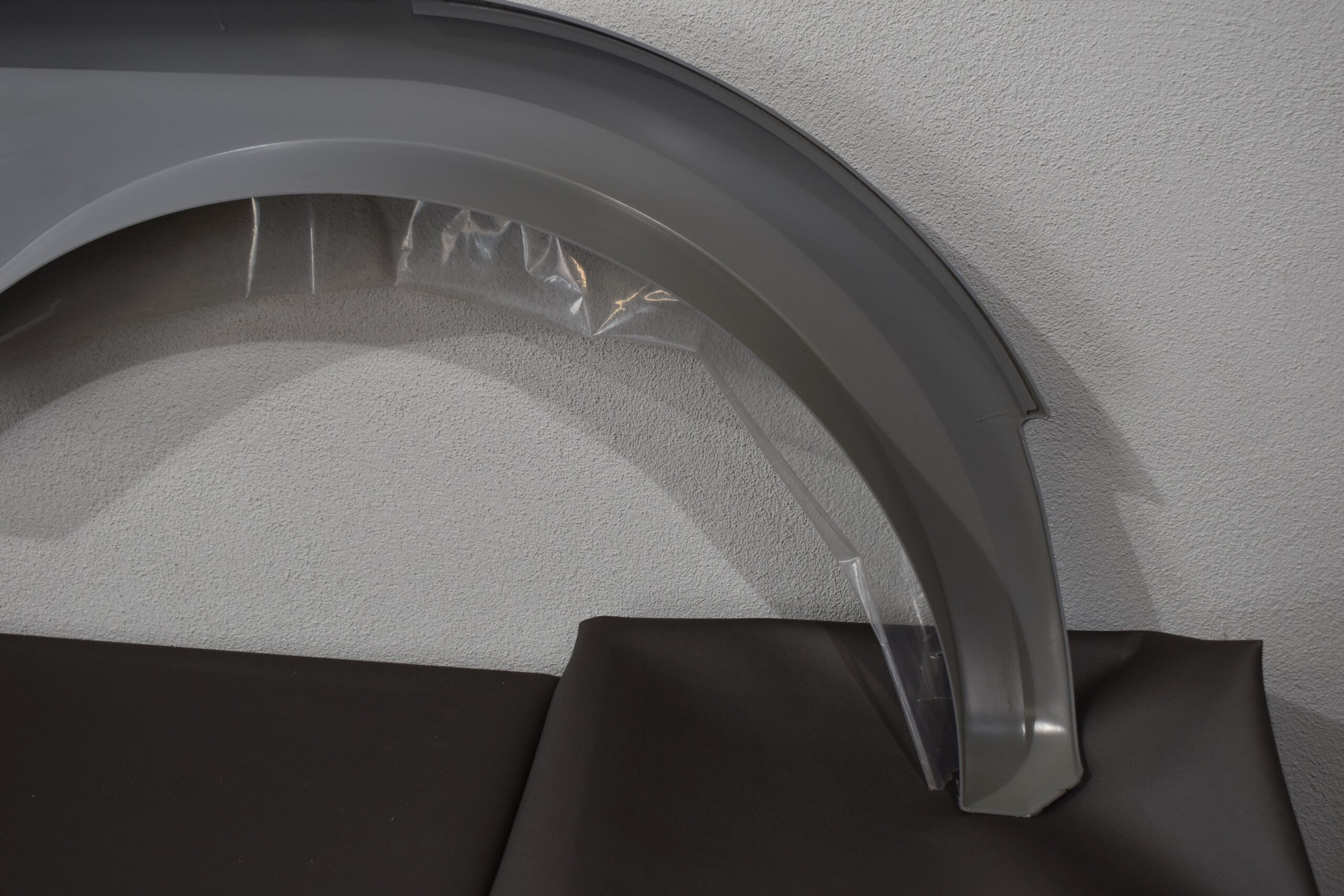 Niesmann und Bischoff Tandemachse Radlauf grau; 290x1710 – Bild 9