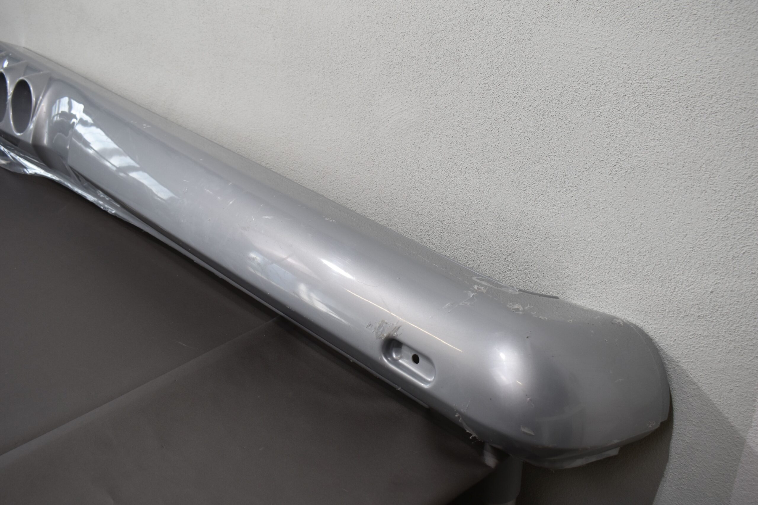 Eura Mobil Leuchtenträger / Heckverkleidung grau – Bild 4