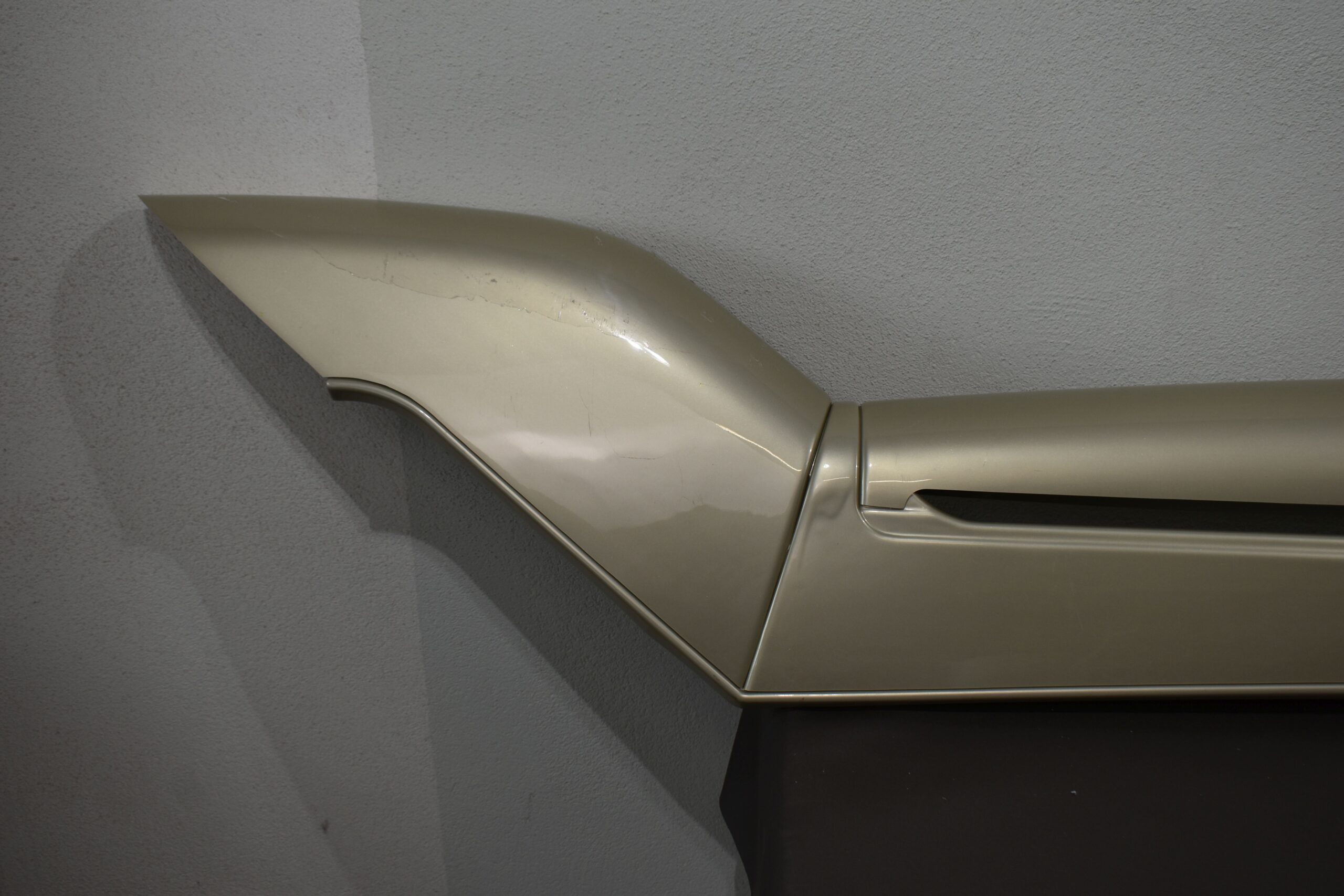 Eura Mobil Seitenverkleidung gold; 2330x190mm – Bild 3