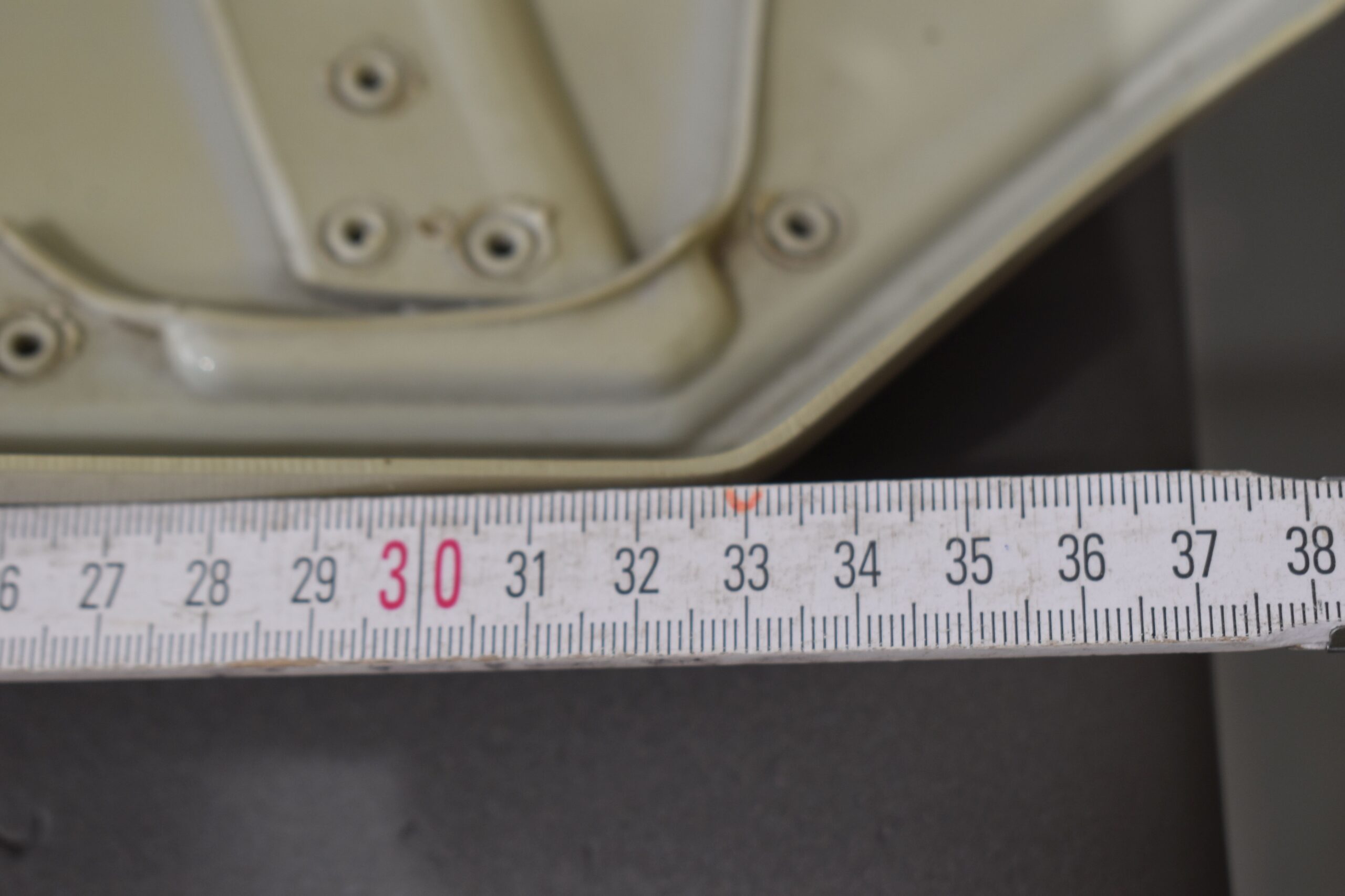 Eura Mobil Seitenverkleidung gold; 2330x190mm – Bild 17