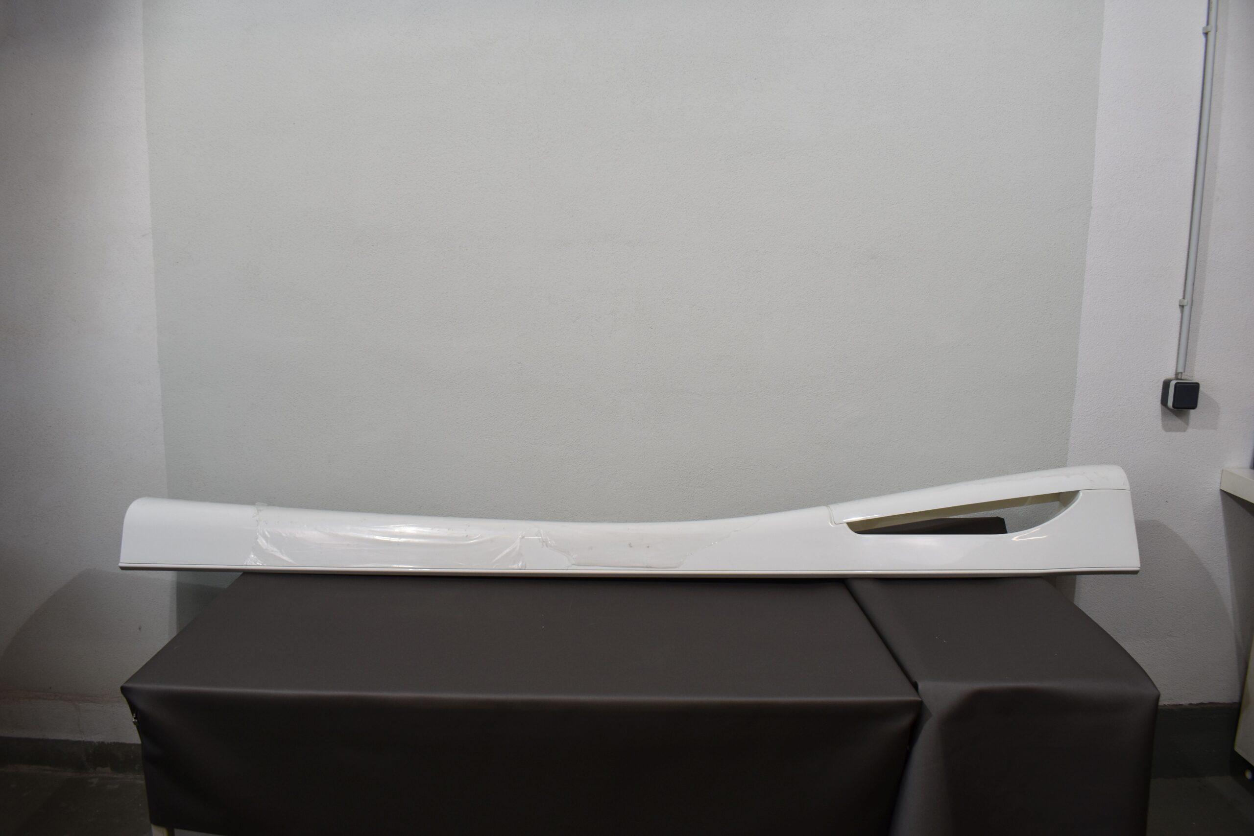 Eura Mobil Wohnmobil Seitenverkleidung weiß; 2410x145mm