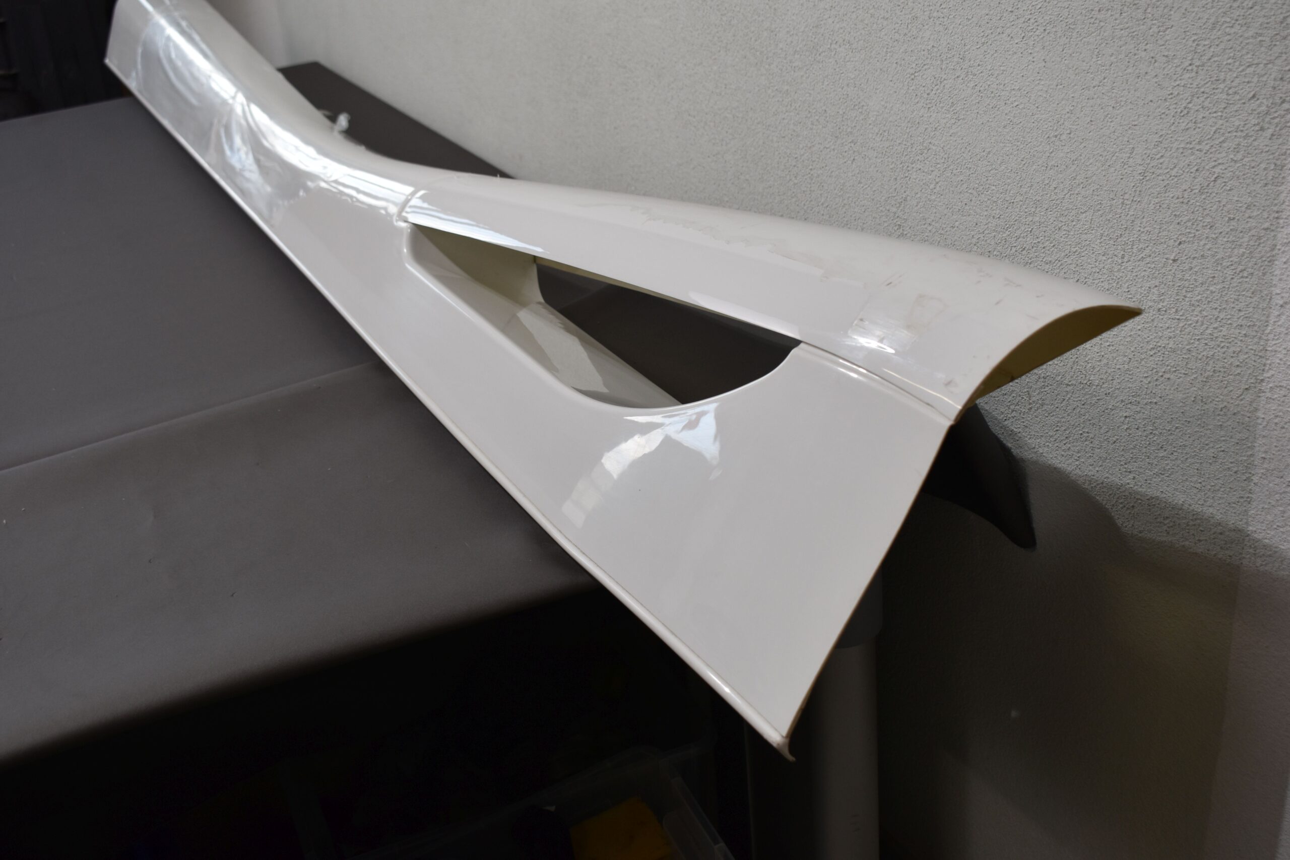 Eura Mobil Wohnmobil Seitenverkleidung weiß; 2410x145mm – Bild 5