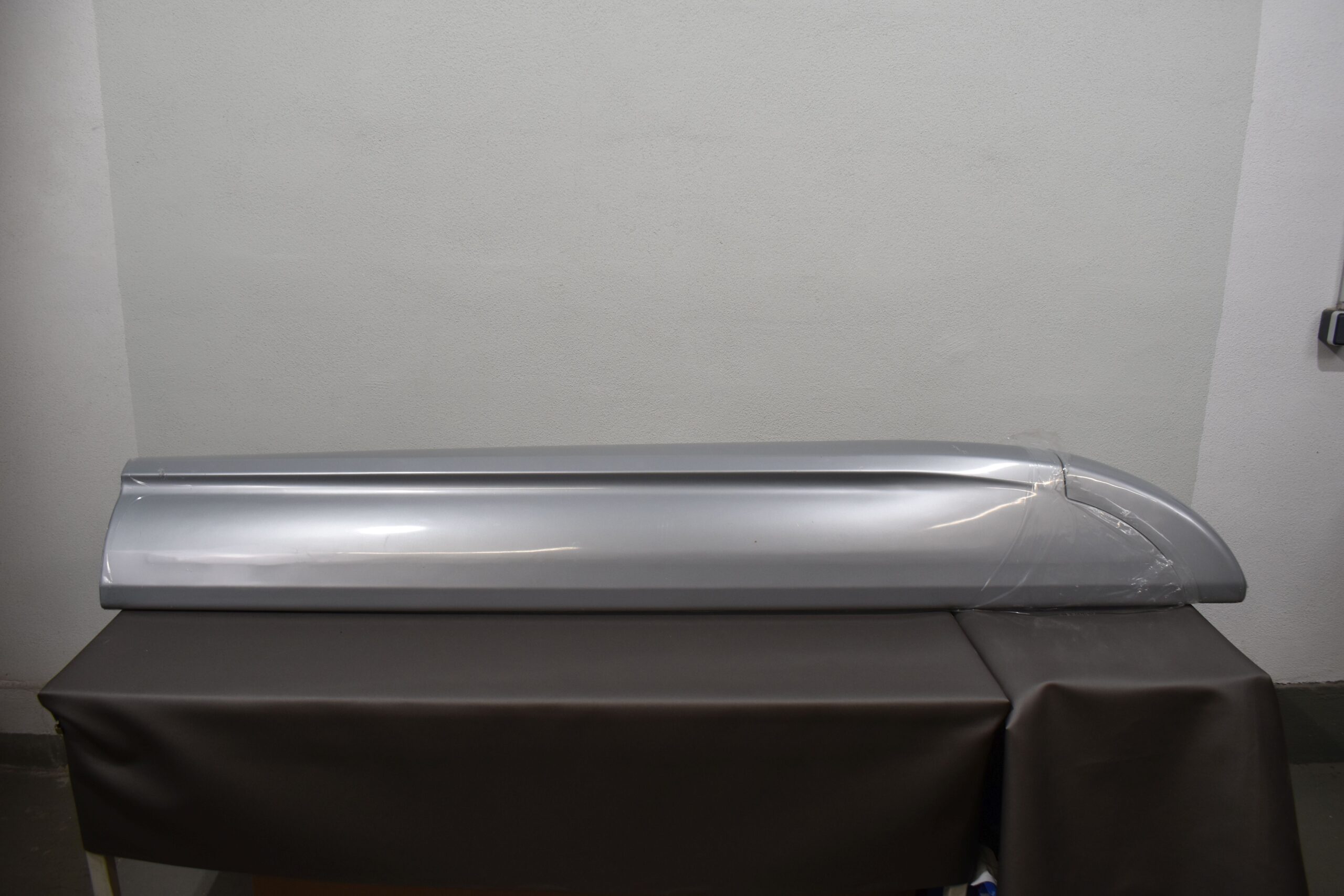 Eura Mobil Verkleidungsteil gerade; 1970x320mm – Bild 7