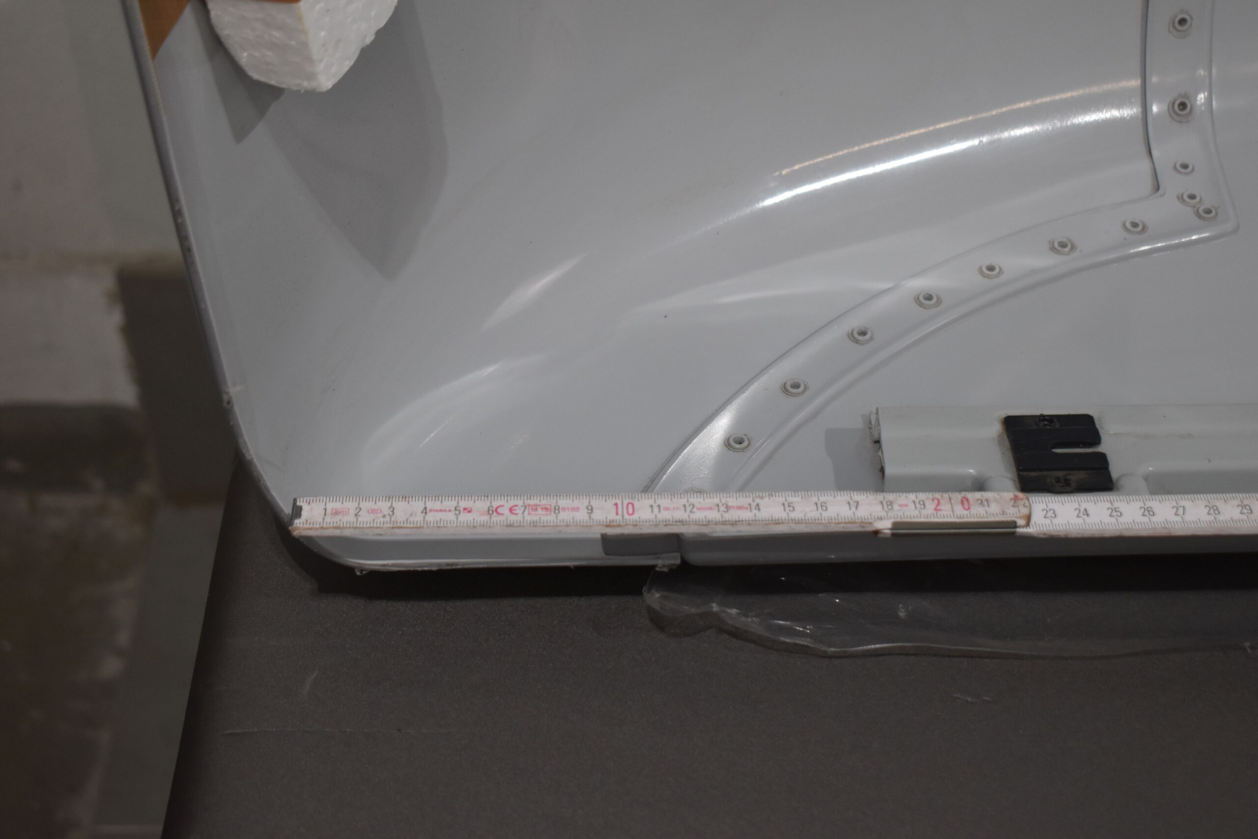 Eura Mobil Verkleidungsteil gerade; 1970x320mm – Bild 11