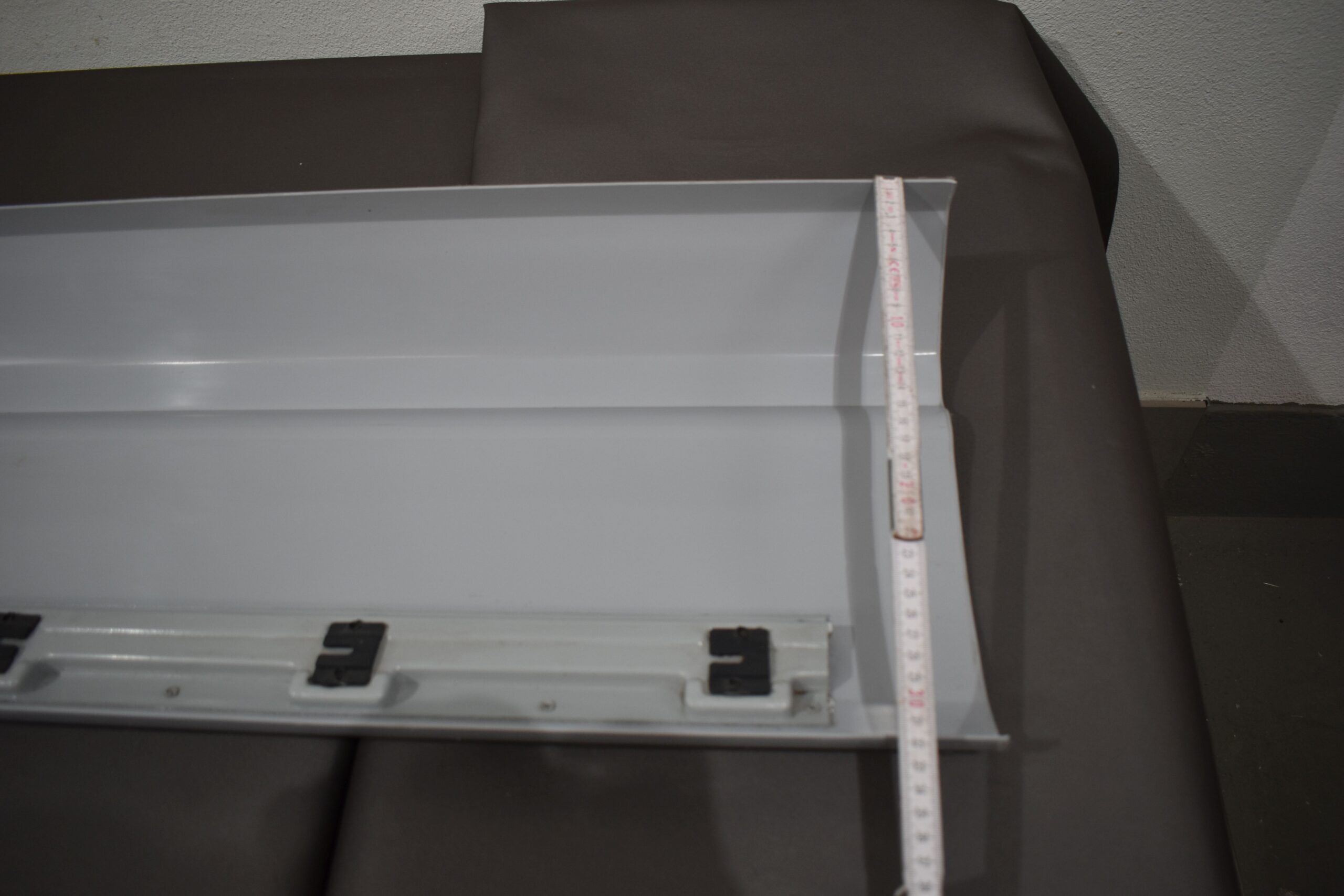 Eura Mobil Verkleidungsteil gerade; 1970x320mm – Bild 13