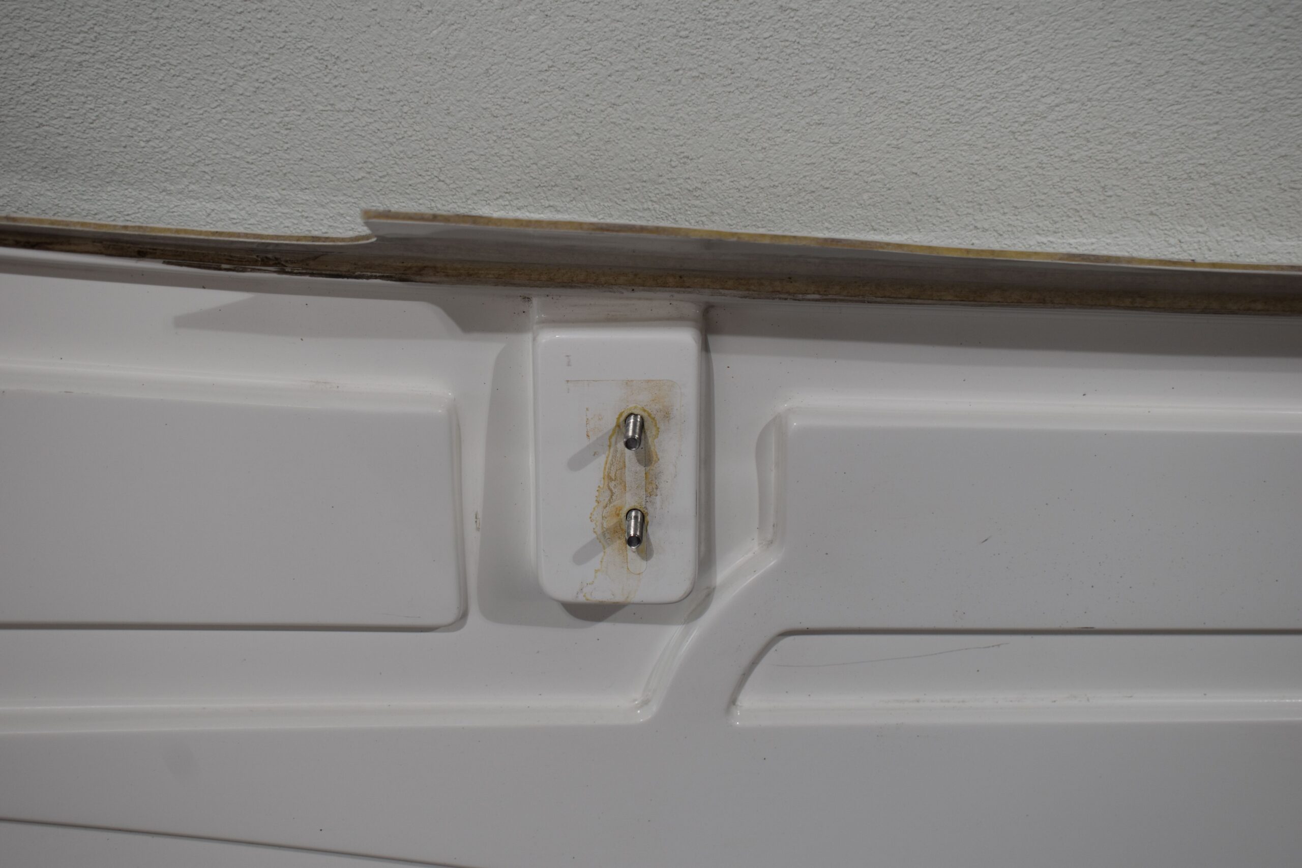 Eura Mobil Motorhaube zweischalig Außenschale – Bild 12