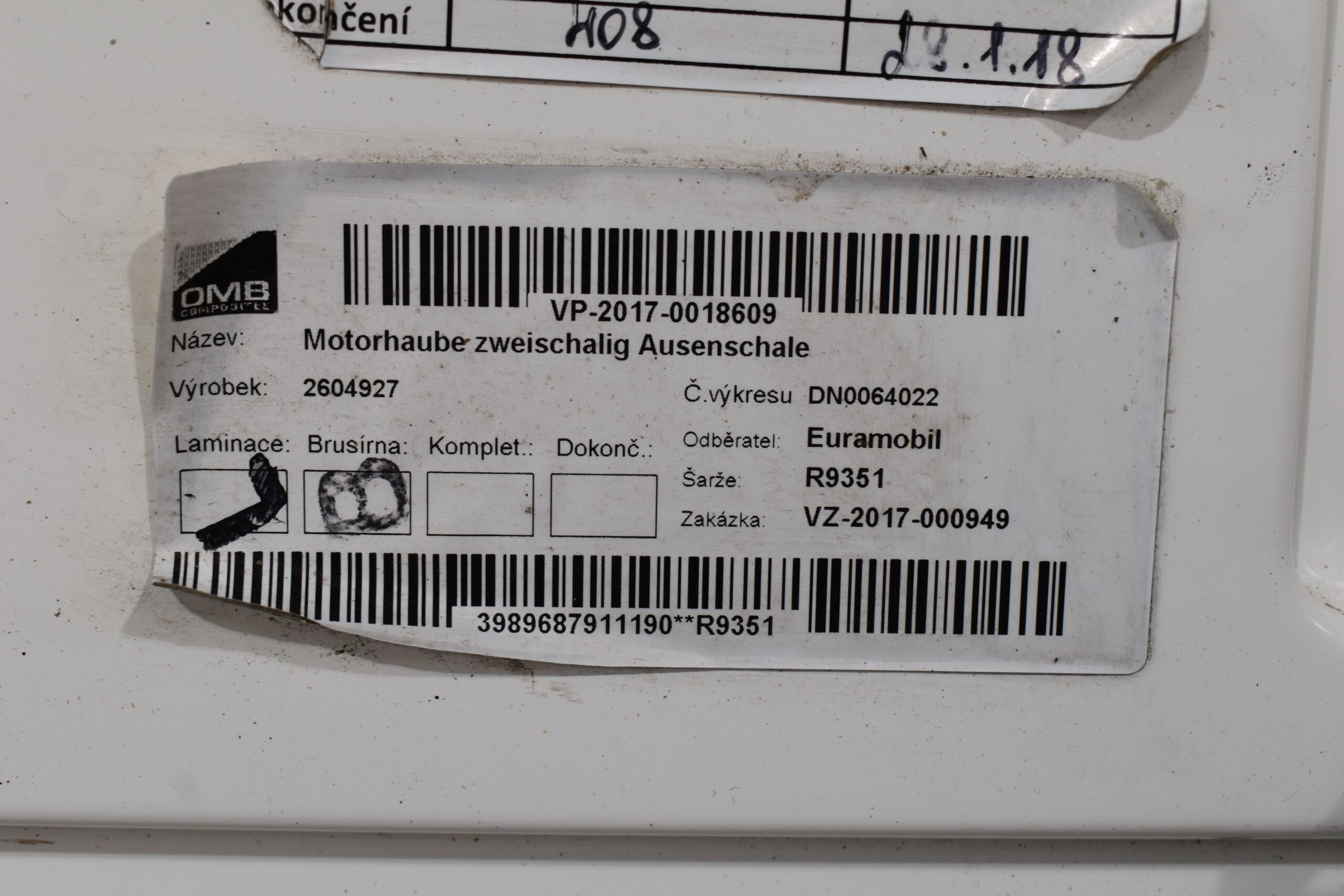 Eura Mobil Motorhaube zweischalig Außenschale – Bild 16