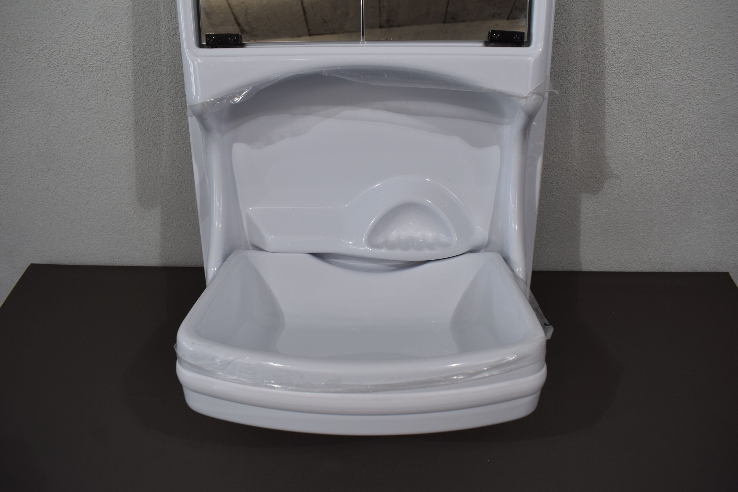 Reimo Klappwaschbecken mit Spiegel und Stauraum – Bild 3