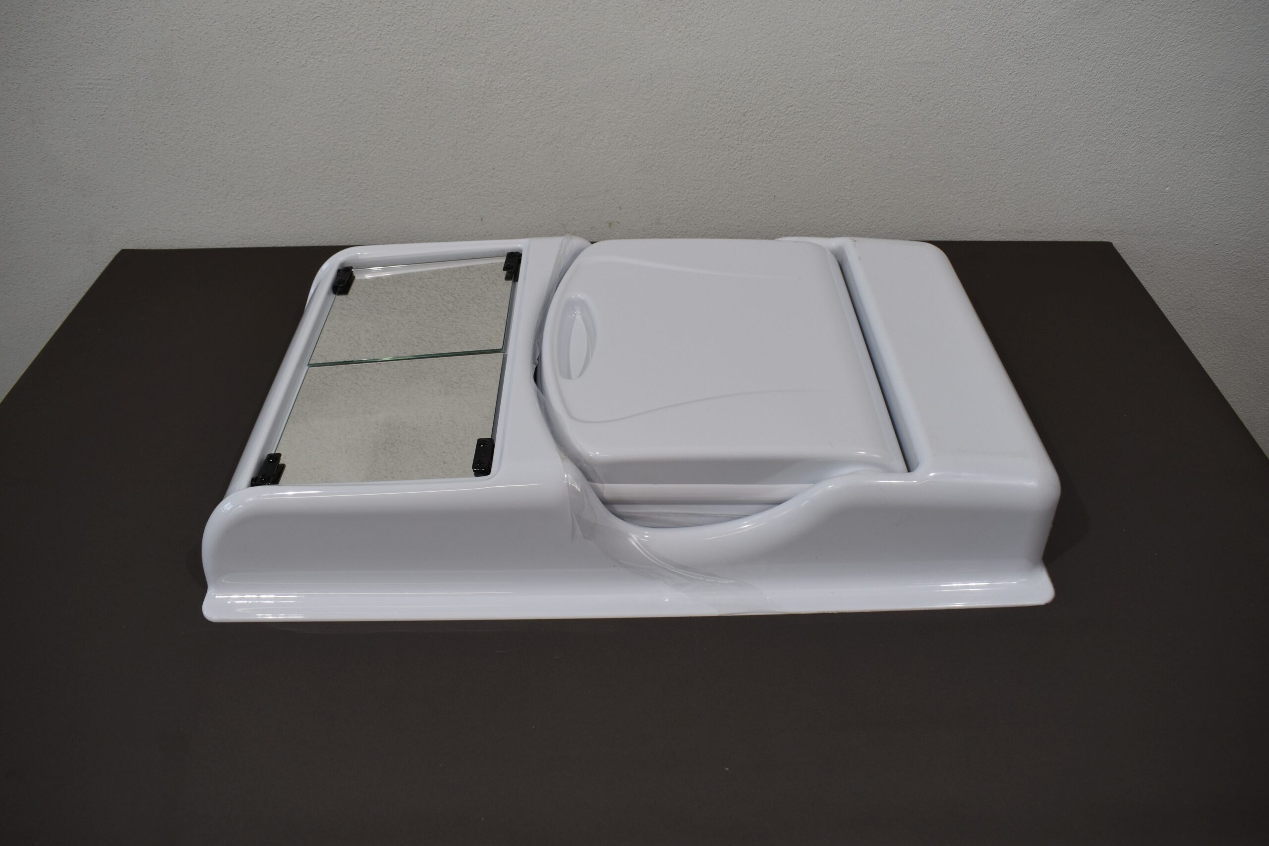 Reimo Klappwaschbecken mit Spiegel und Stauraum – Bild 9