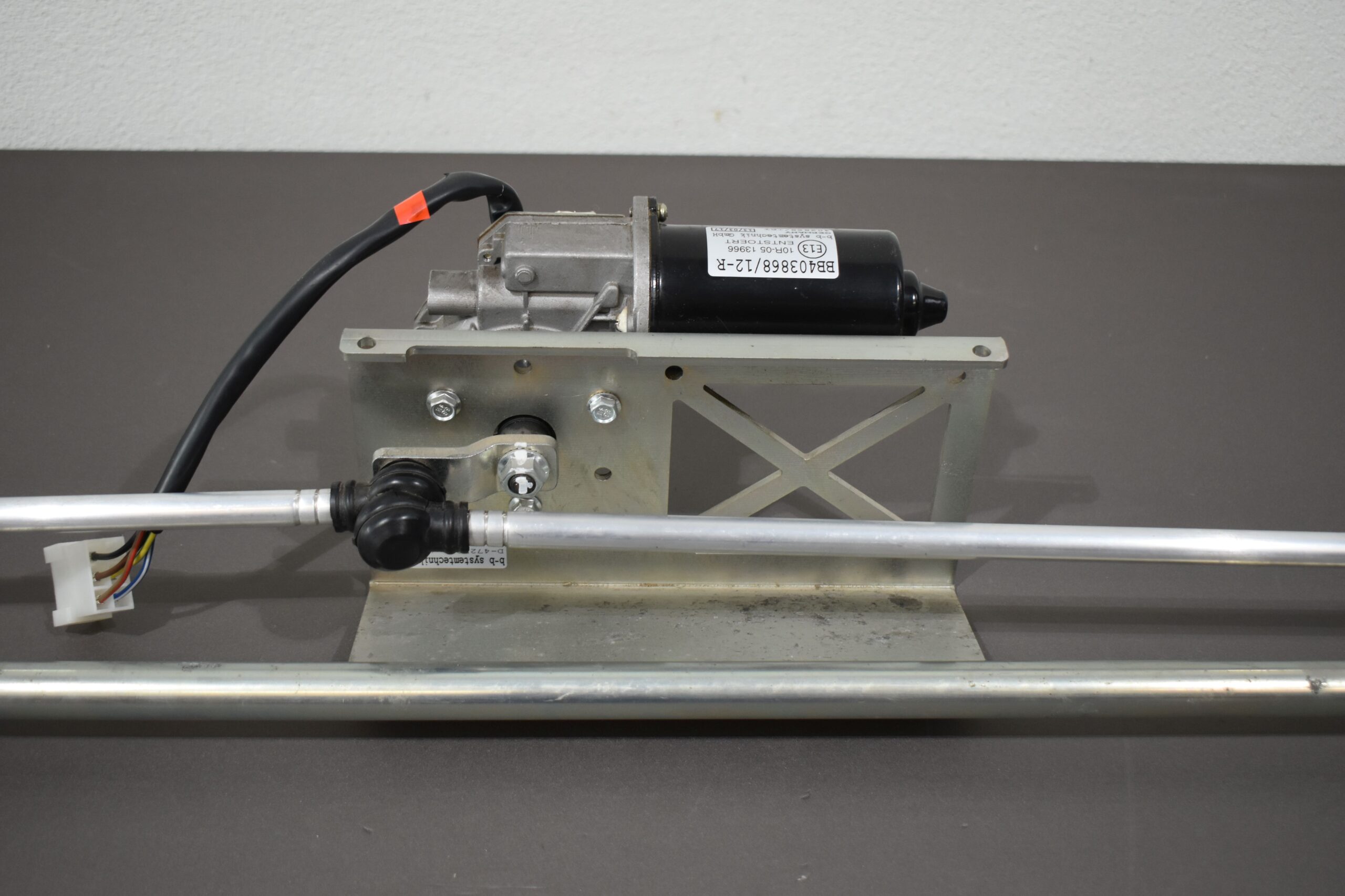 Scheibenwischmotor mit Arm BB403868 – Bild 7