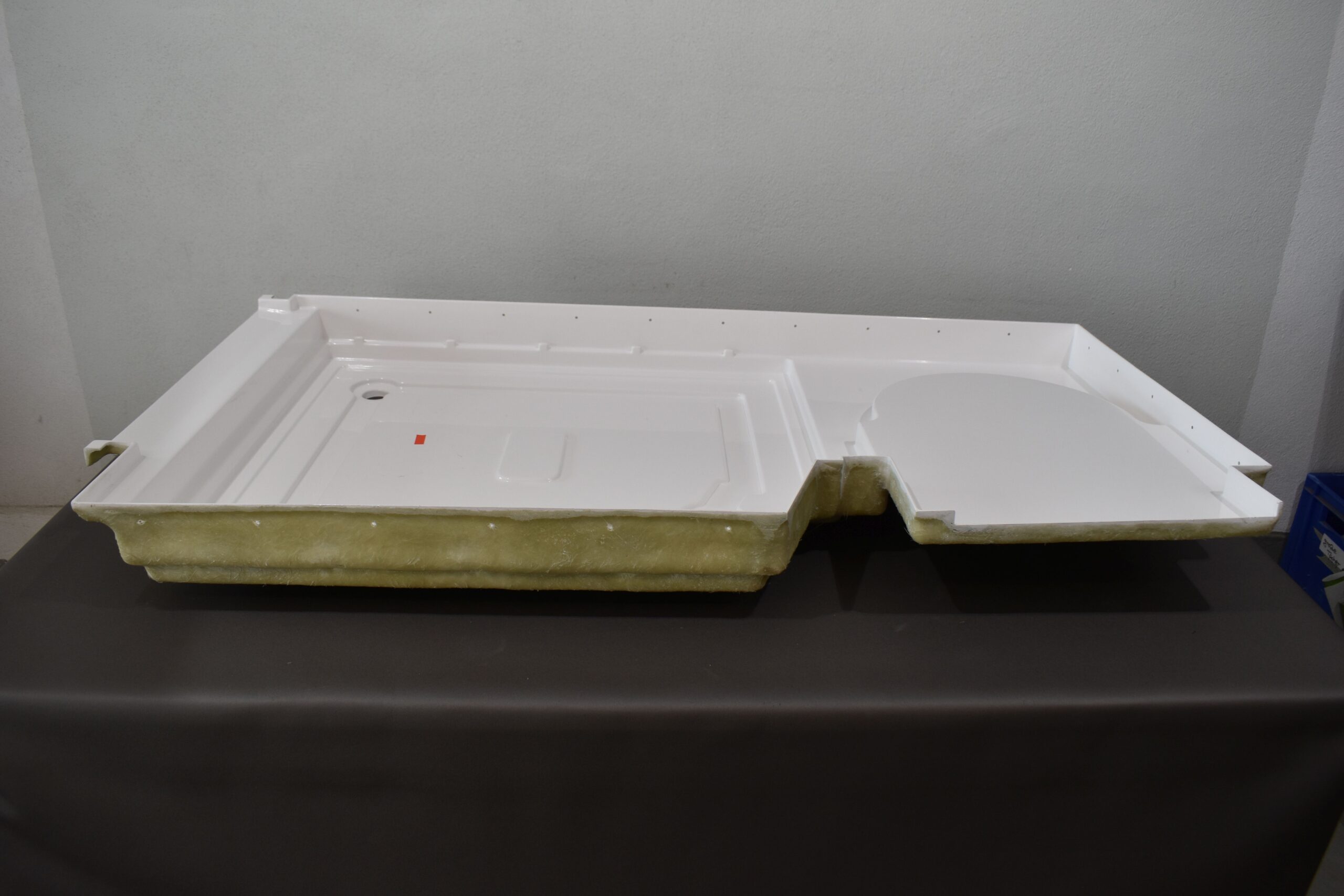 Niesmann und Bischoff Hymer Duschwanne weiß – Bild 9