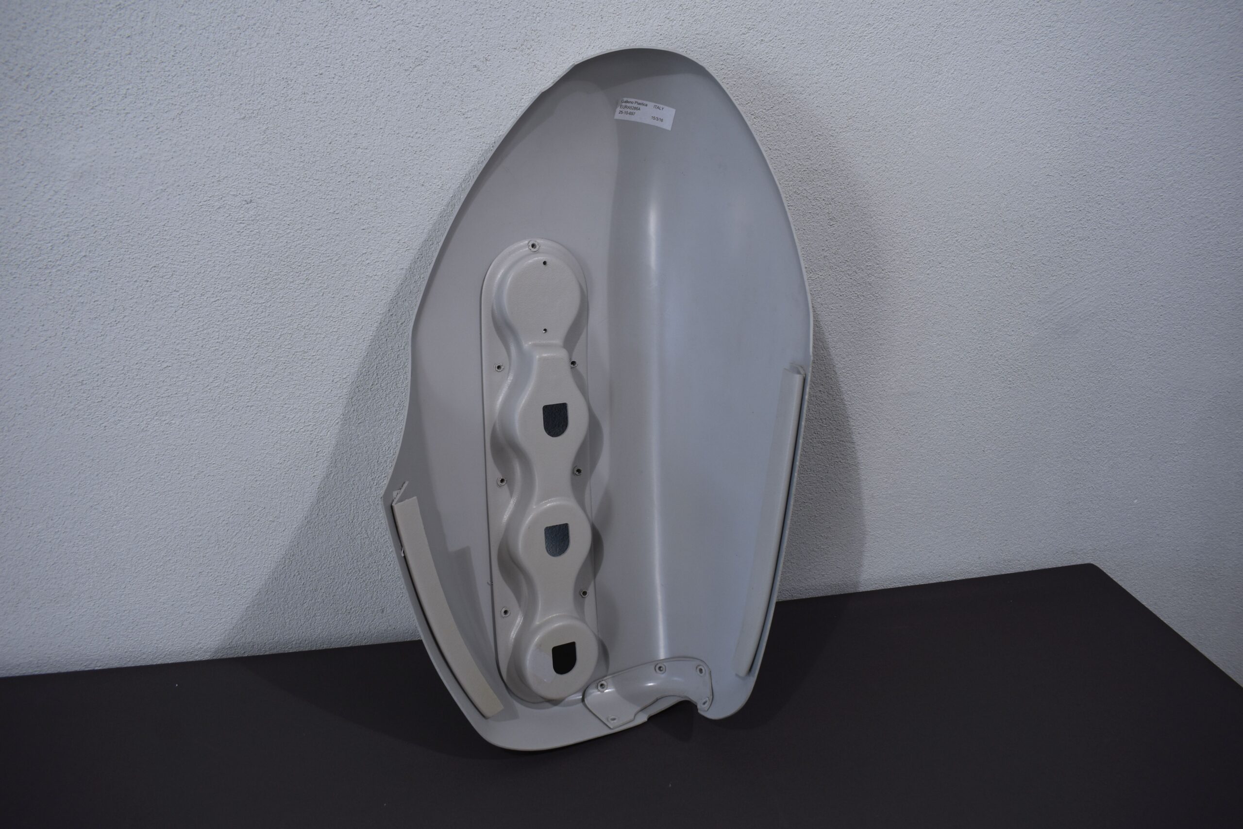 Eura Mobil Heckleuchtenträger – Bild 12