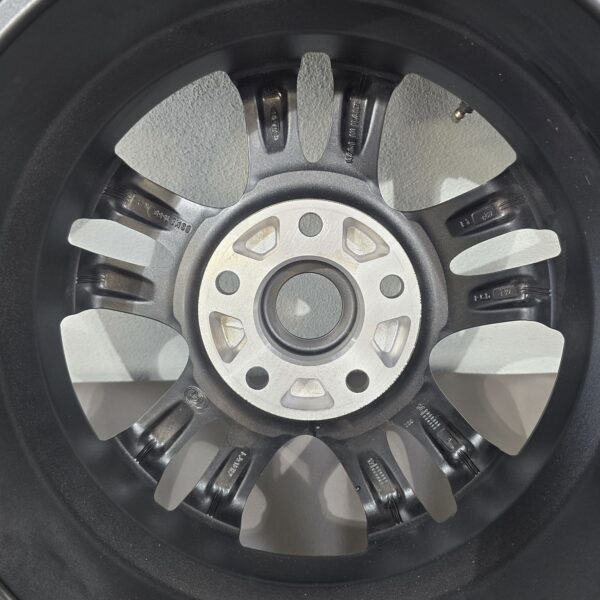 Alternative view of Wohnmobil schwarze Alufelge, für Größe 225/75R16