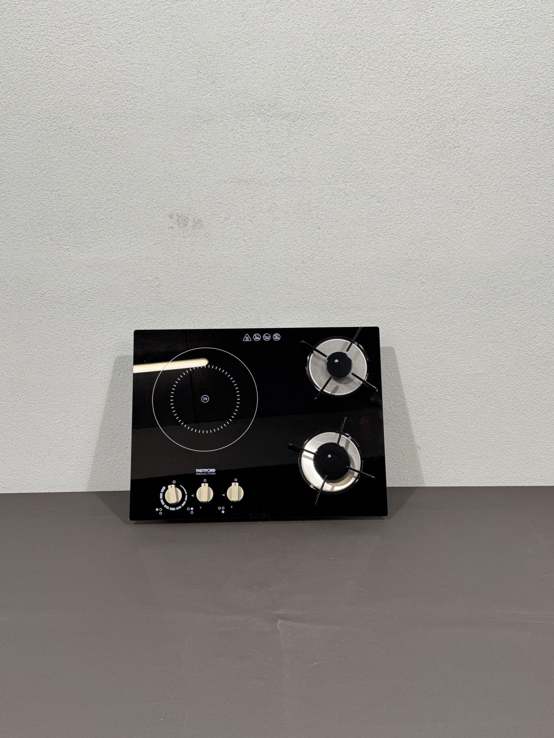 Thetford Gaskocher mit Induktionsfeld SHB981XX