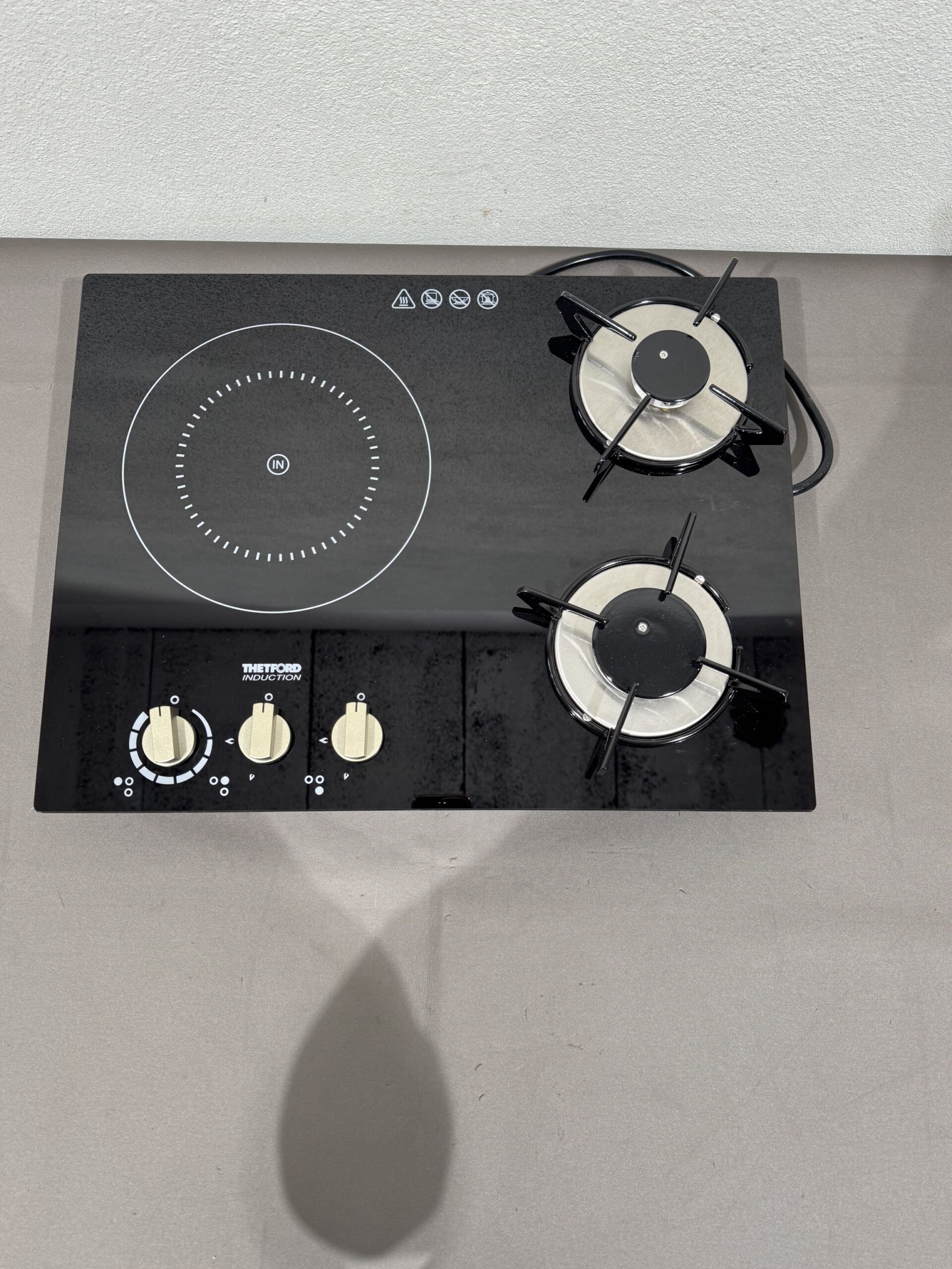 Thetford Gaskocher mit Induktionsfeld SHB981XX – Bild 2