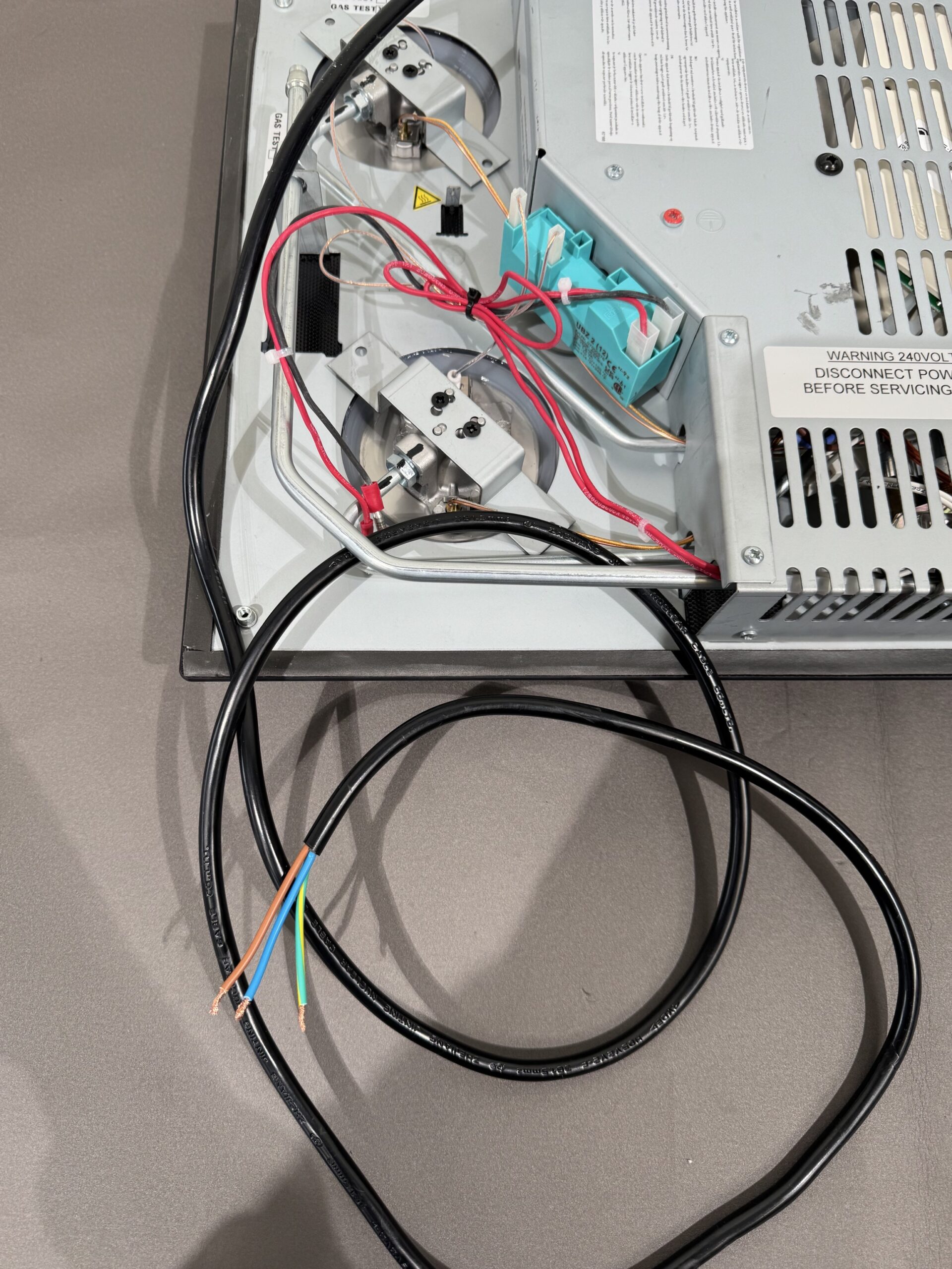 Thetford Gaskocher mit Induktionsfeld SHB981XX – Bild 6