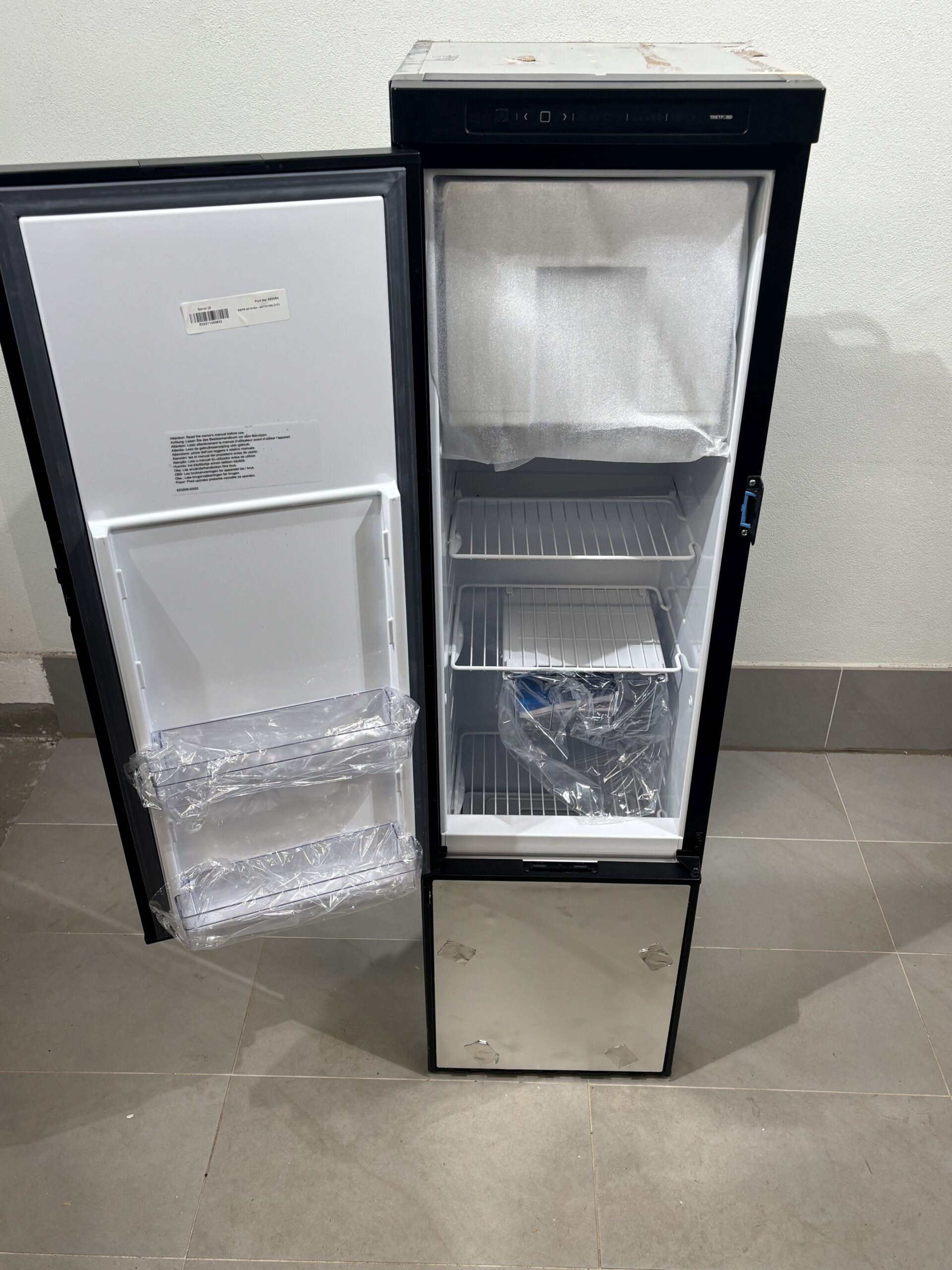 Thetford Kühlschrank Model Nr.: REFR N4141E – Bild 3