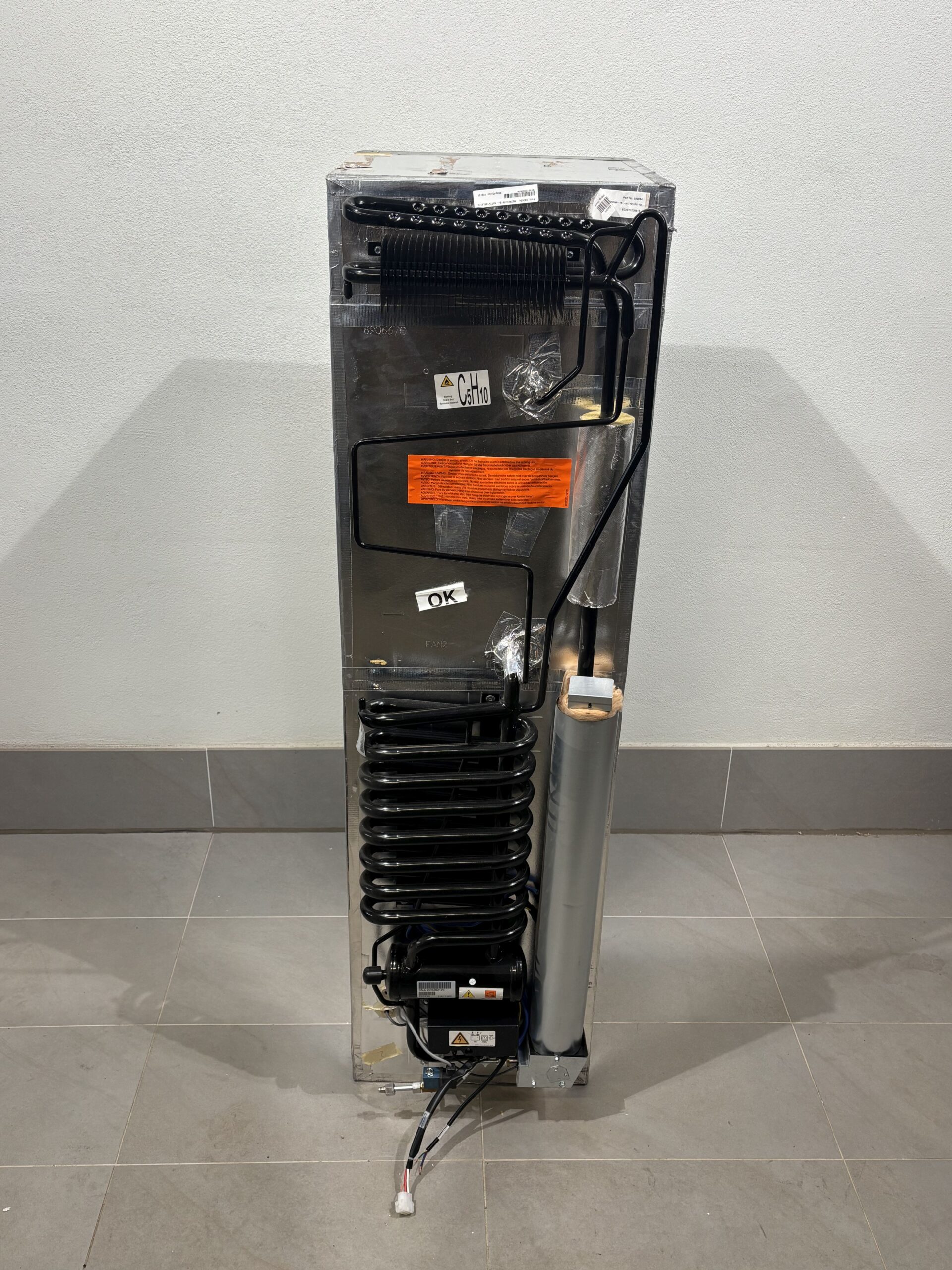 Thetford Kühlschrank Model Nr.: REFR N4141E – Bild 6