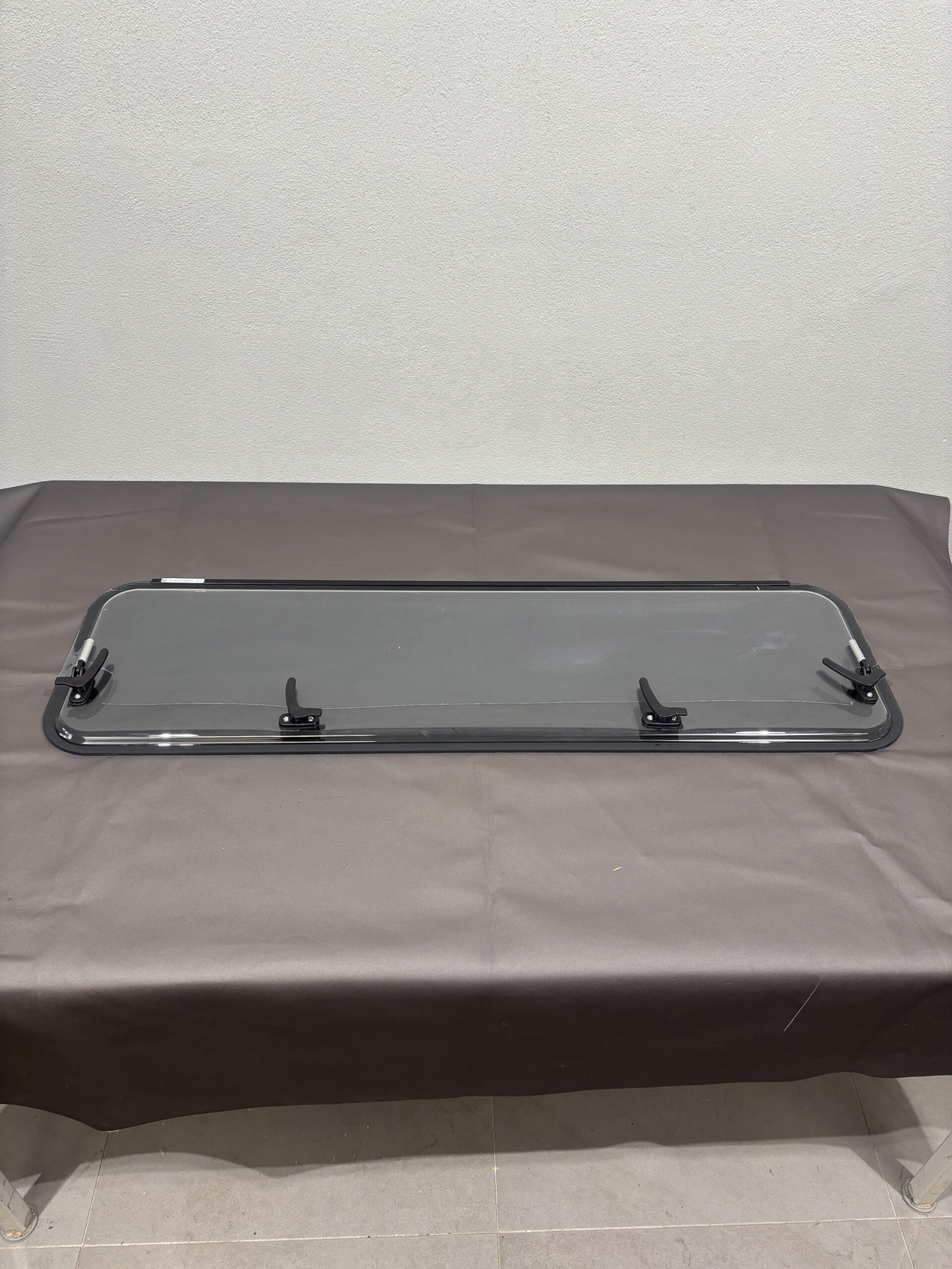 Dometic Ausstellscheibe 1100x350mm – Bild 3