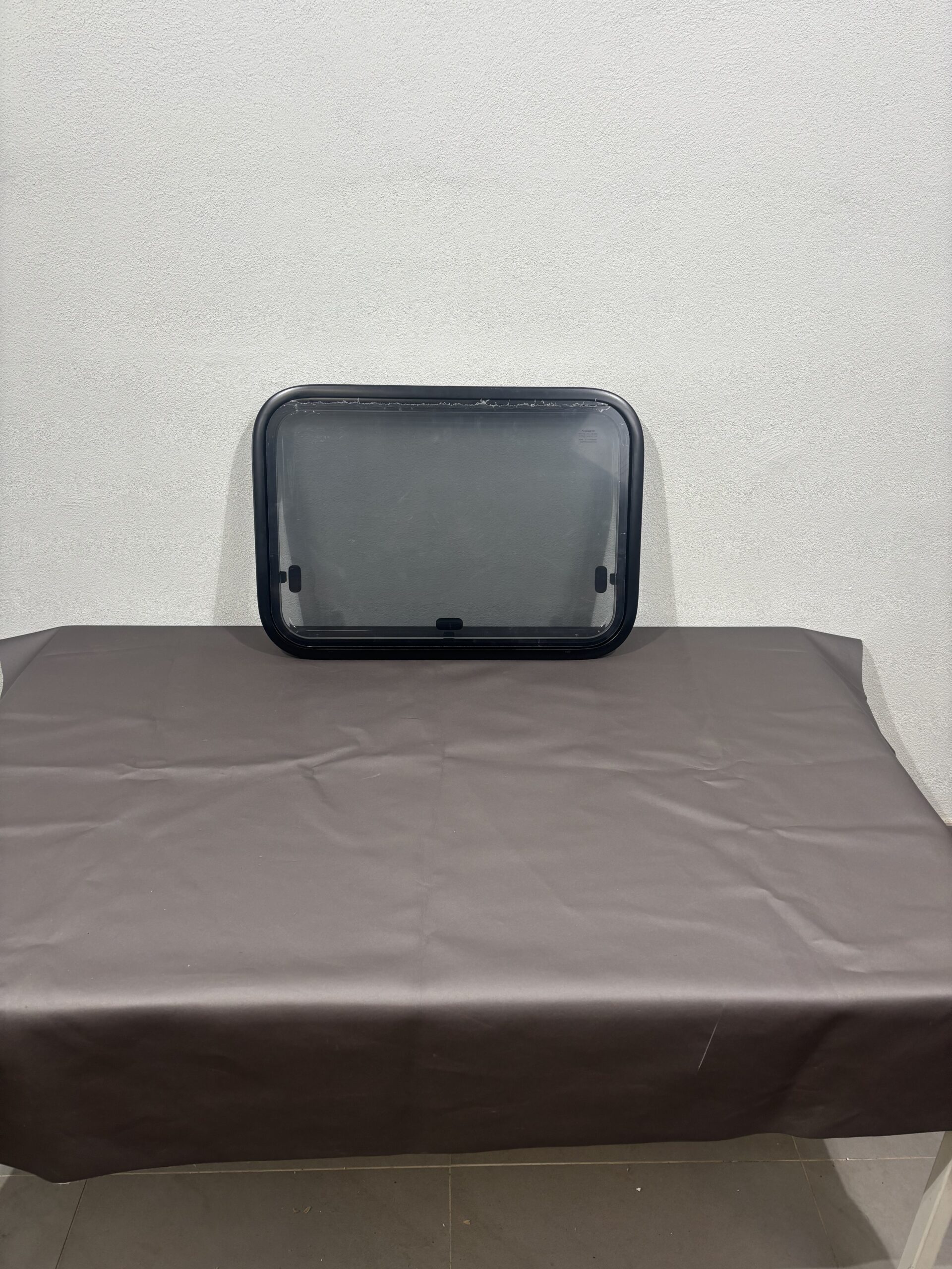 Dometic S7 P Ausstellfenster 650x450mm