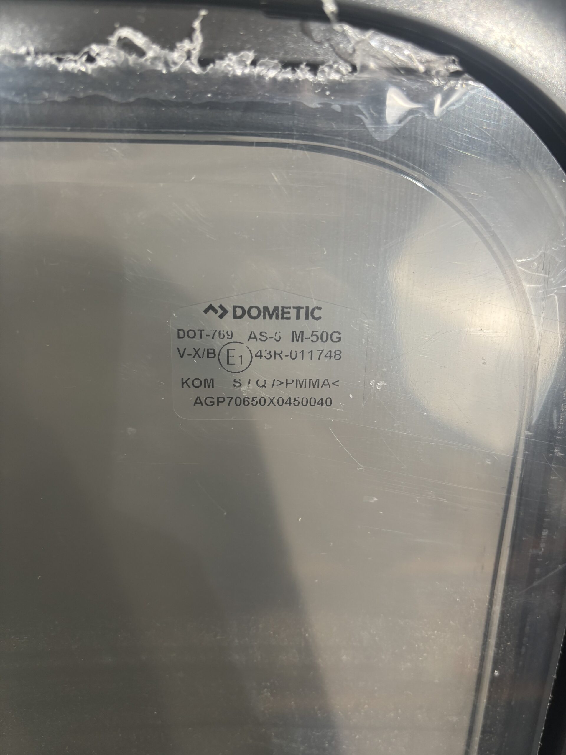 Dometic S7 P Ausstellfenster 650x450mm – Bild 4