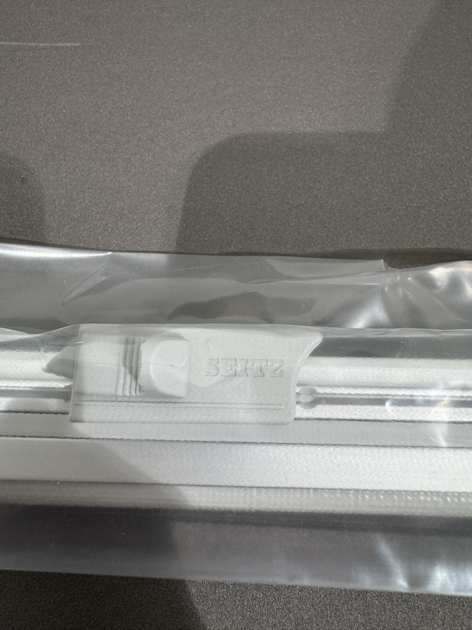 Dometic Verdunklungsrollo kompl. für S3 / S4 Fenster 1100x700 Alu / grau – Bild 4