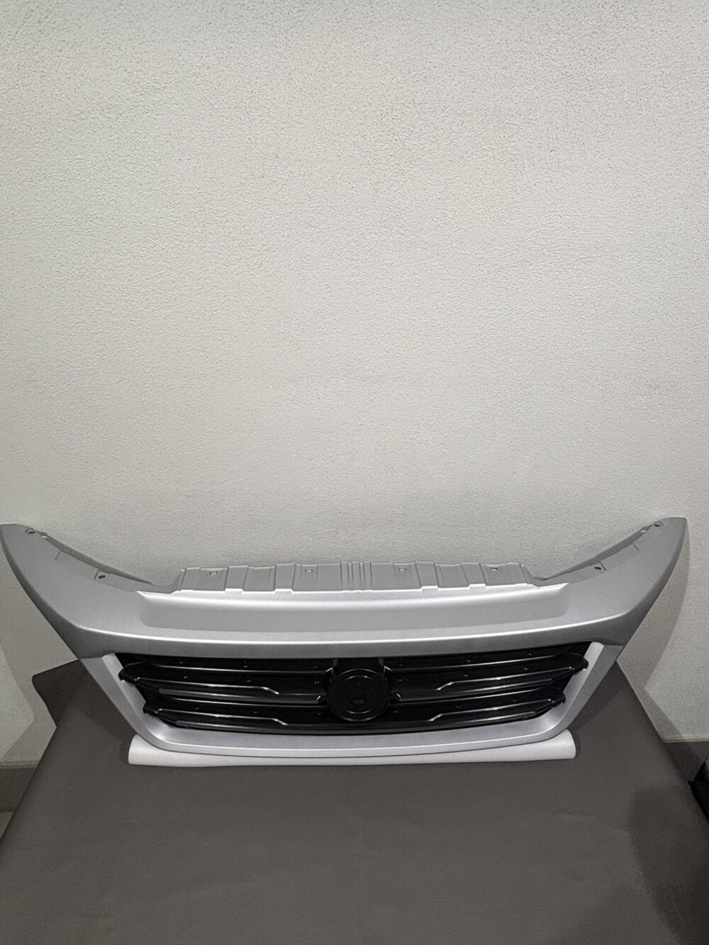 Niesmann+Bischoff Kühlergrill – Bild 12