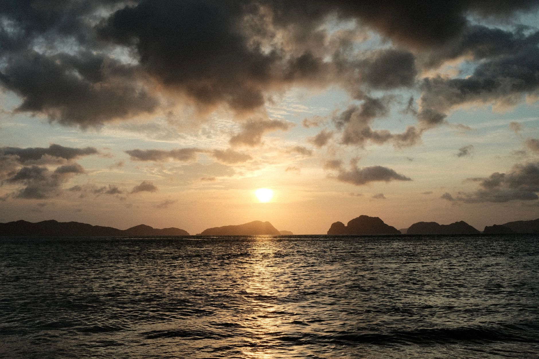 Solnedgang ved El Nido