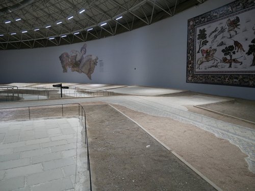 Urfa Mosaic Museum: Stunning mosaics