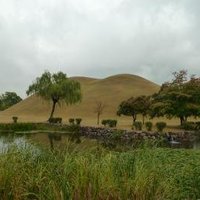 Gyeongju by Ian Cade