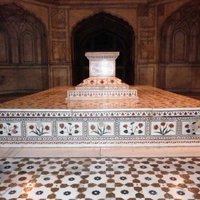 Tombs of Jahangir, Asif Khan and Akbari Sarai by Solivagant