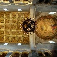 Piazza del Duomo (Pisa) by Ian Cade