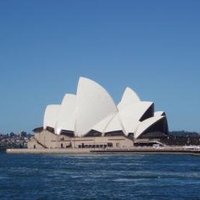 Sydney Opera House by Mirjam L.