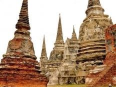 Ayutthaya by Frederik Dawson