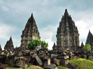 Prambanan by Frederik Dawson