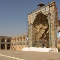 Masjed-e Jâme' by Alexander Parsons