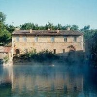 Val d'Orcia by Tsunami