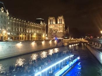 Paris, Banks of the Seine by Tsunami