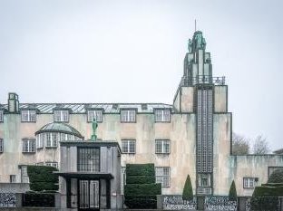 Stoclet House by Gary Arndt